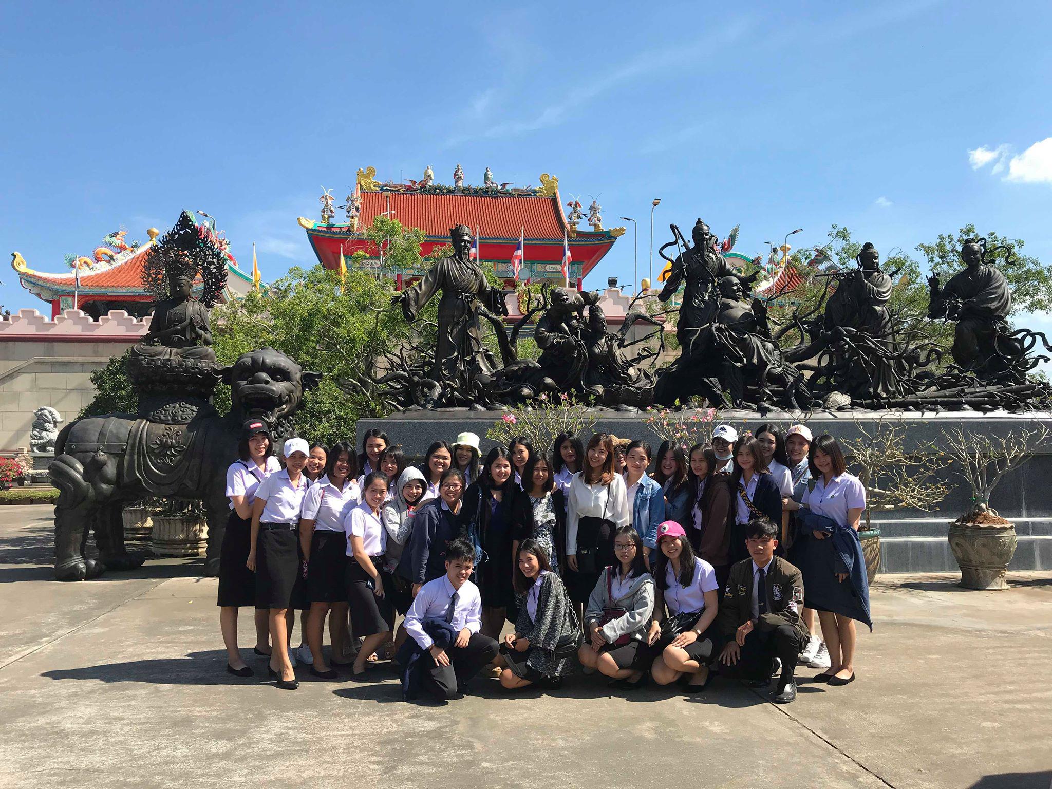 9. ศึกษาดูงานโปรแกรมวิชาภาษาจีน