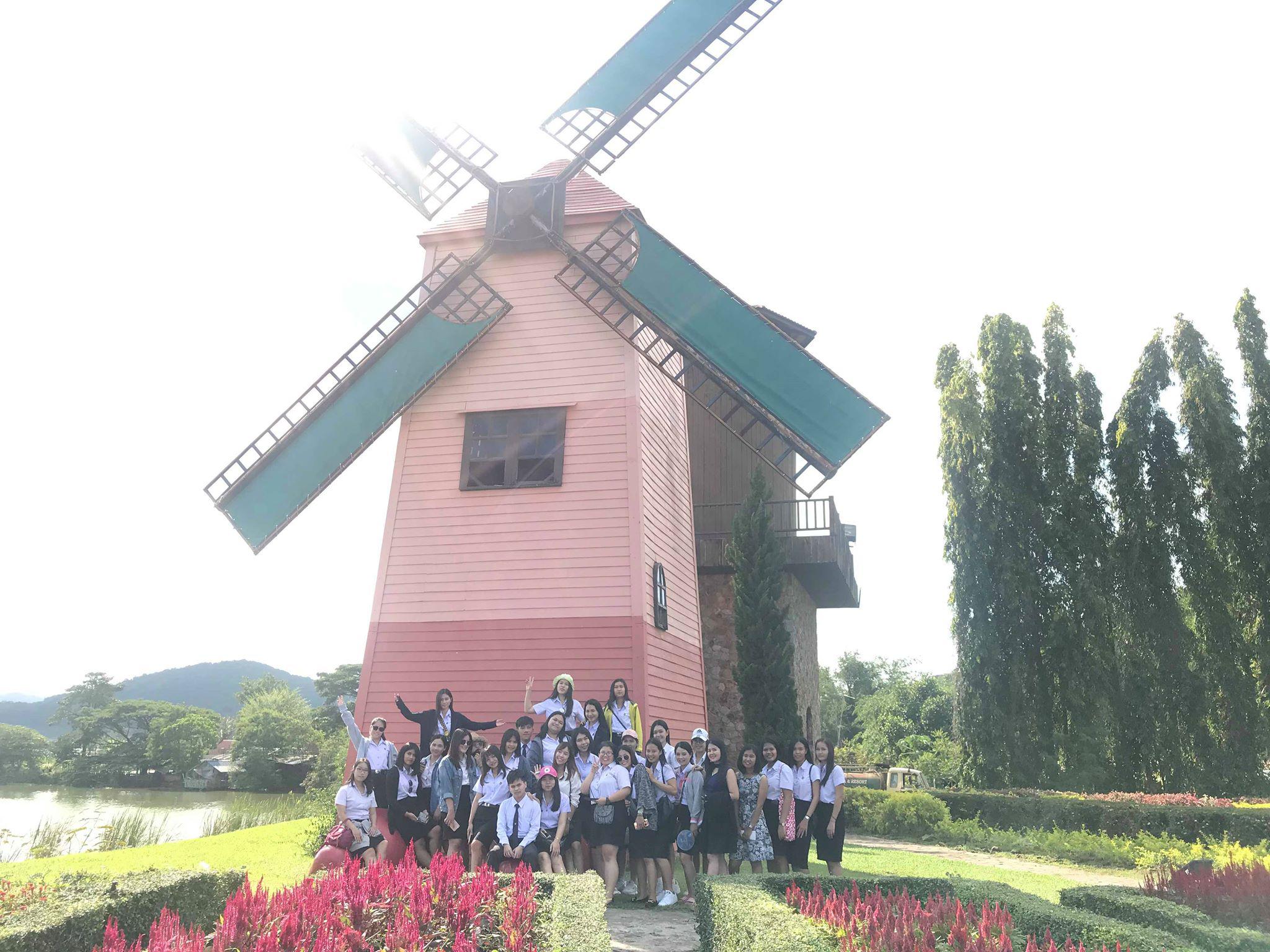 15. ศึกษาดูงานโปรแกรมวิชาภาษาจีน