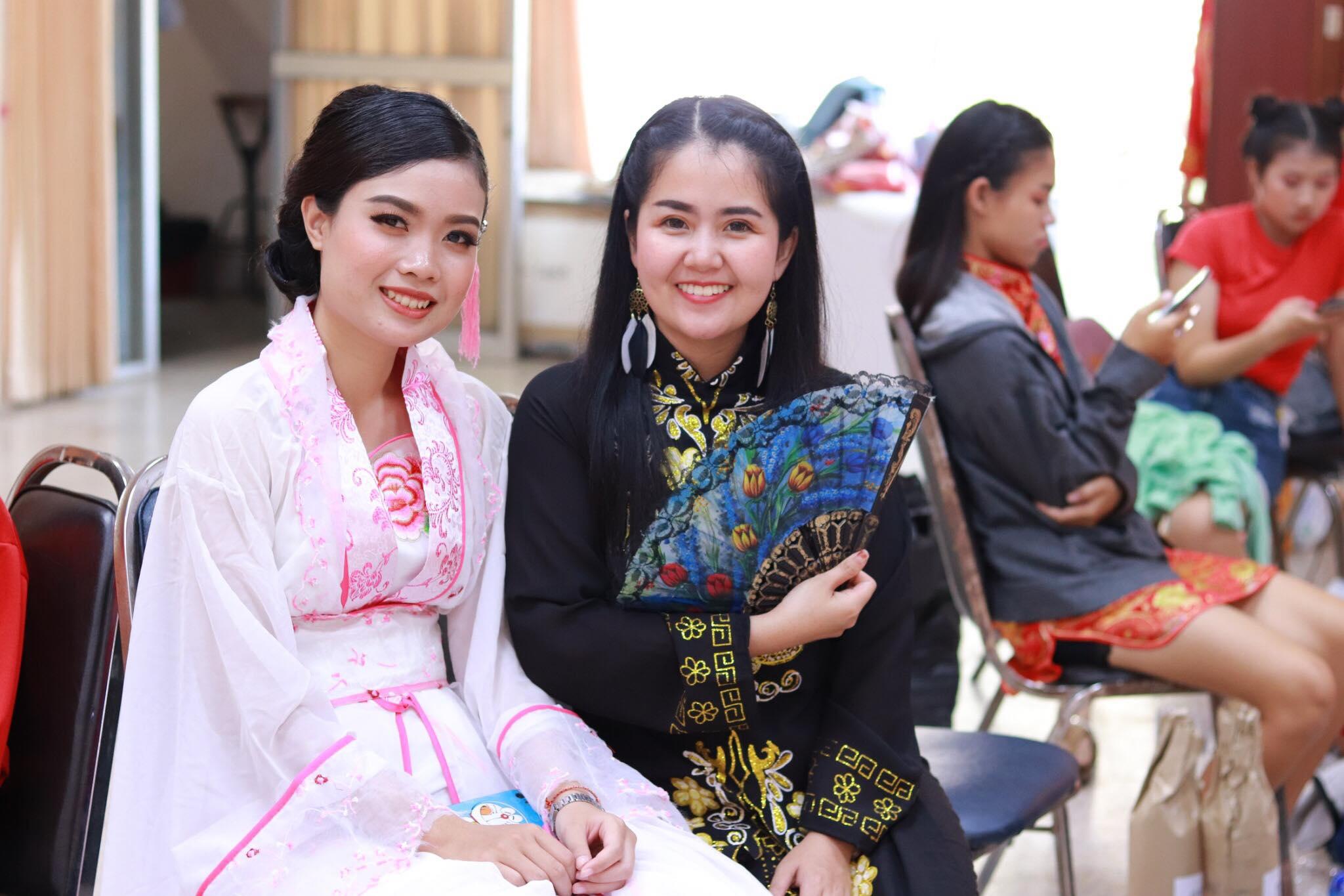 6. ตรุษจีน โปรแกรมวิชาภาษาจีน