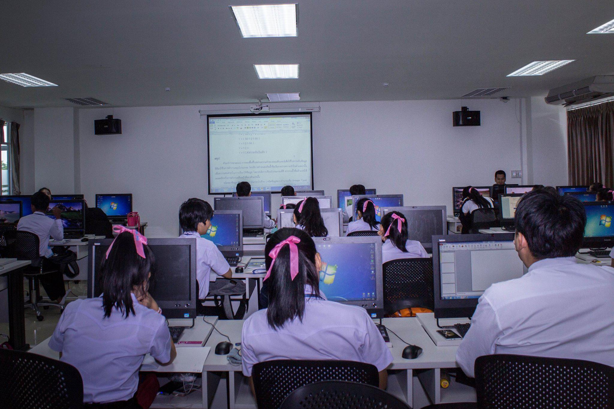 28. การอบรมเตรียมความพร้อมพื้นฐาน นักศึกษาชั้นปีที่ 1 รหัส 60 วันที่ 19 กรกฎาคม 2017