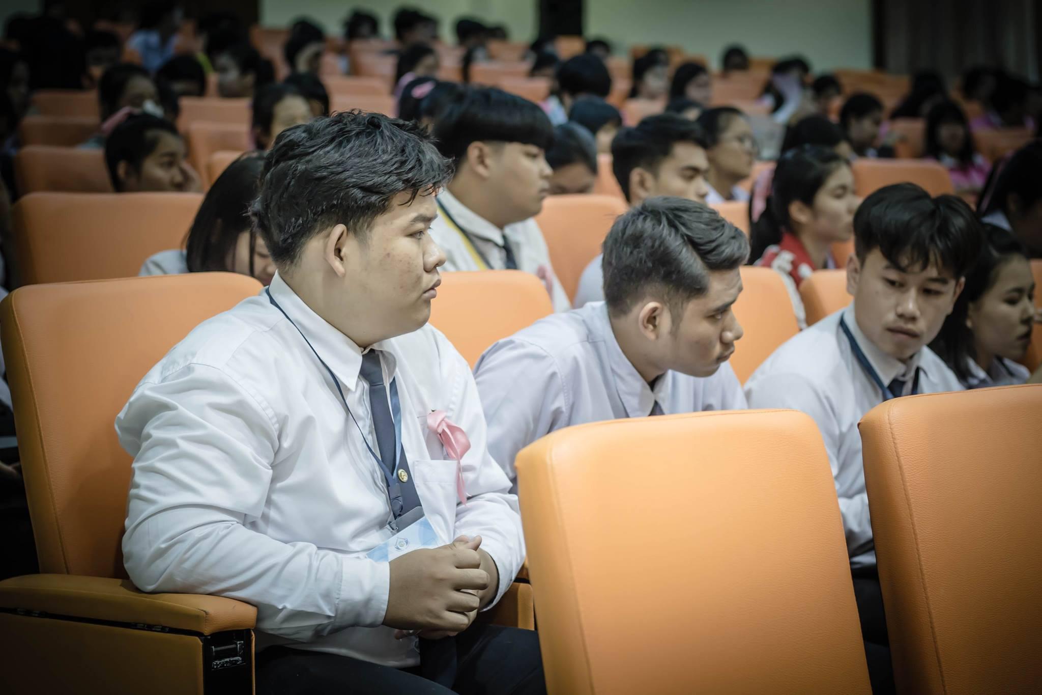 12. ประชุมนักศึกษา ประจำภาคเรียนที่ 2/2560 โปรแกรมวิชาคอมพิวเตอร์ ณ ห้องประชุมคุรุร่มสัก 2 วันที่ 16 พฤศจิกายน 2017 