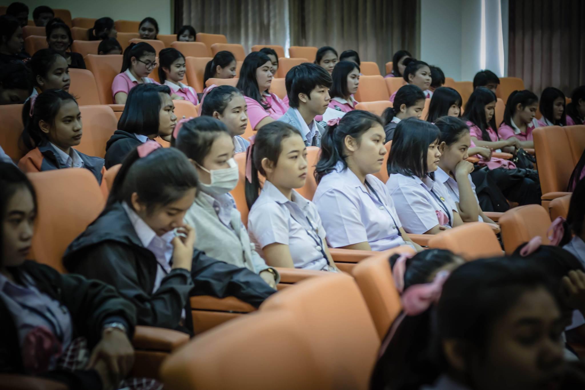 13. ประชุมนักศึกษา ประจำภาคเรียนที่ 2/2560 โปรแกรมวิชาคอมพิวเตอร์ ณ ห้องประชุมคุรุร่มสัก 2 วันที่ 16 พฤศจิกายน 2017 