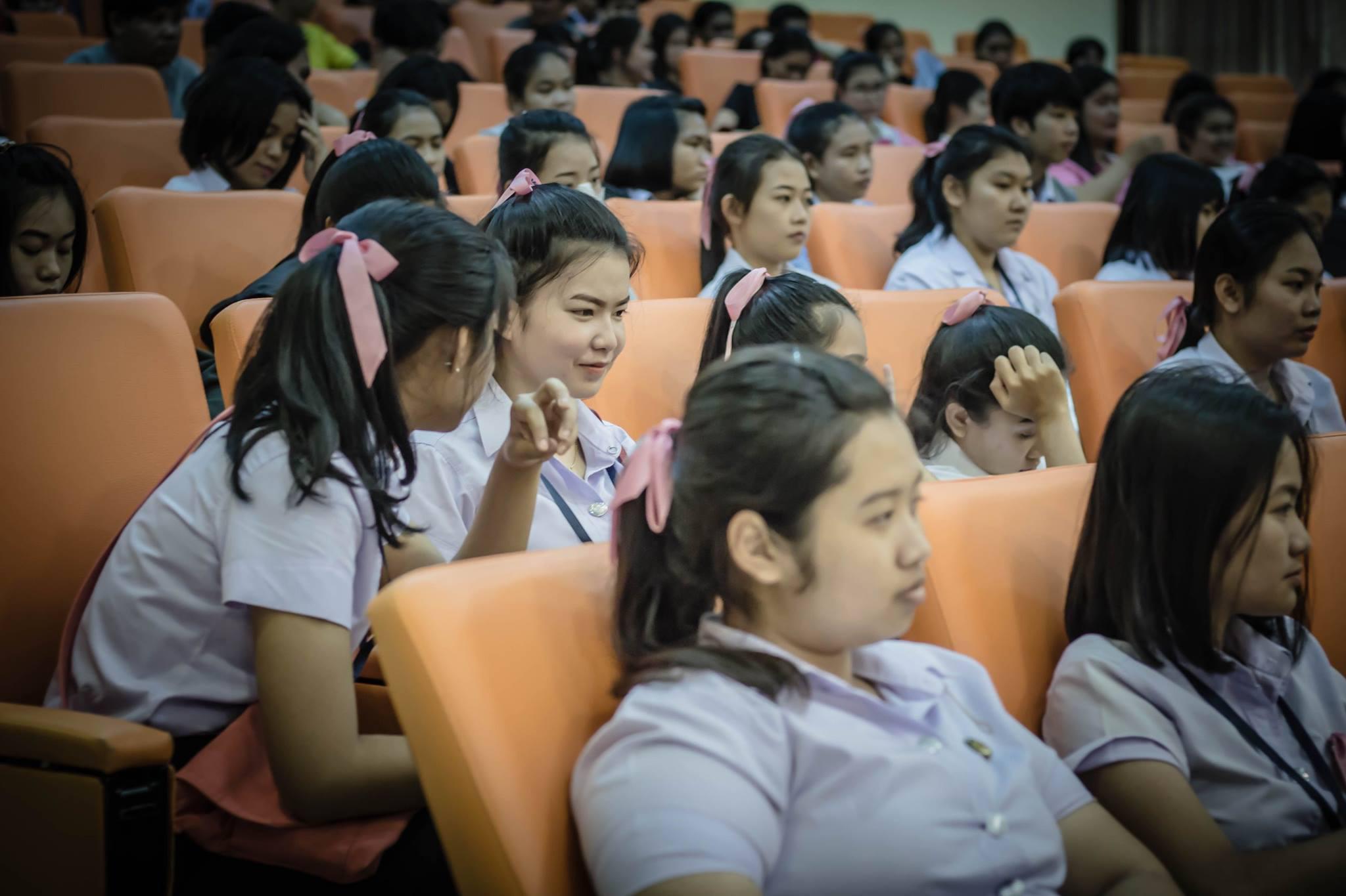 15. ประชุมนักศึกษา ประจำภาคเรียนที่ 2/2560 โปรแกรมวิชาคอมพิวเตอร์ ณ ห้องประชุมคุรุร่มสัก 2 วันที่ 16 พฤศจิกายน 2017 