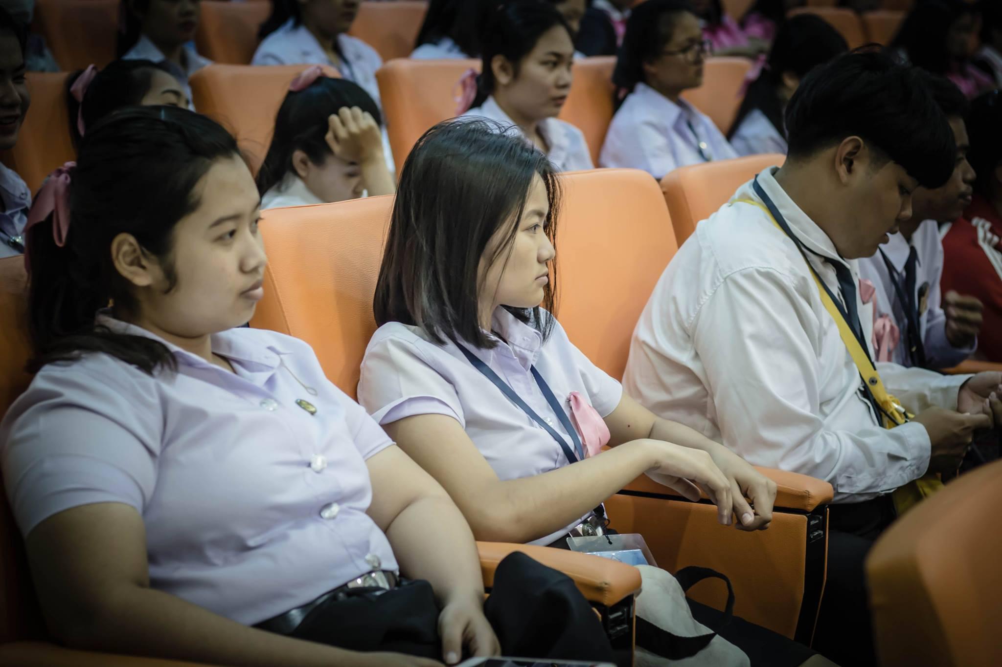 31. ประชุมนักศึกษา ประจำภาคเรียนที่ 2/2560 โปรแกรมวิชาคอมพิวเตอร์ ณ ห้องประชุมคุรุร่มสัก 2 วันที่ 16 พฤศจิกายน 2017 