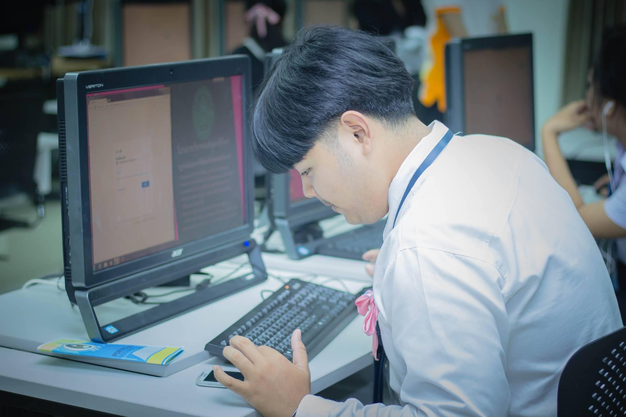 41. โครงการฝึกอมรมการใช้งาน google site นักศึกษาโปรแกรมวิชาคอมพิวเตอร์ ชั้นปีที่ 1 วันที่ 22 พฤศจิกายน 2017 