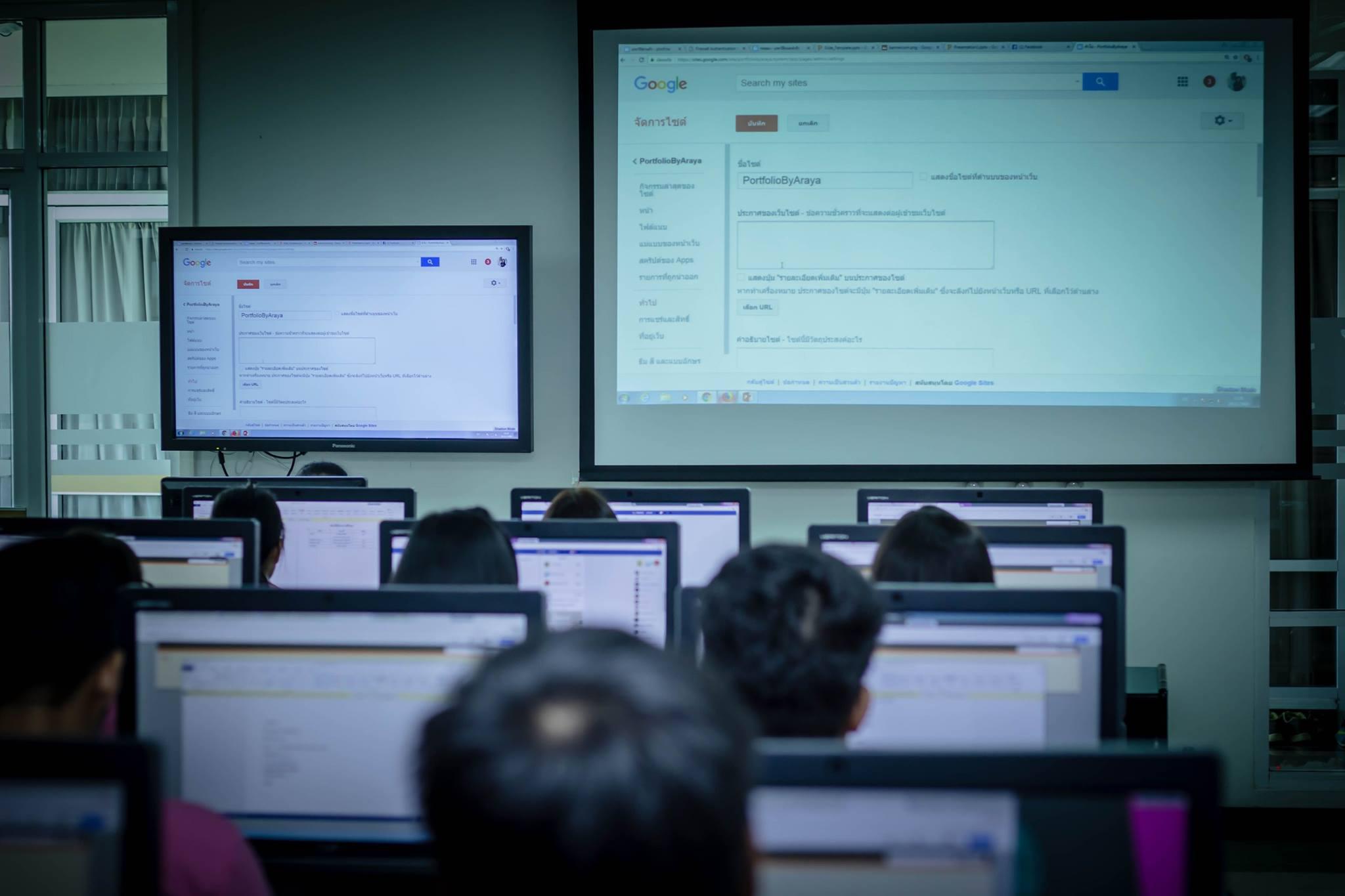 7. โครงการฝึกอมรมการใช้งาน google site นักศึกษาโปรแกรมวิชาคอมพิวเตอร์ ชั้นปีที่ 2 วันที่ 29 พฤศจิกายน 2017