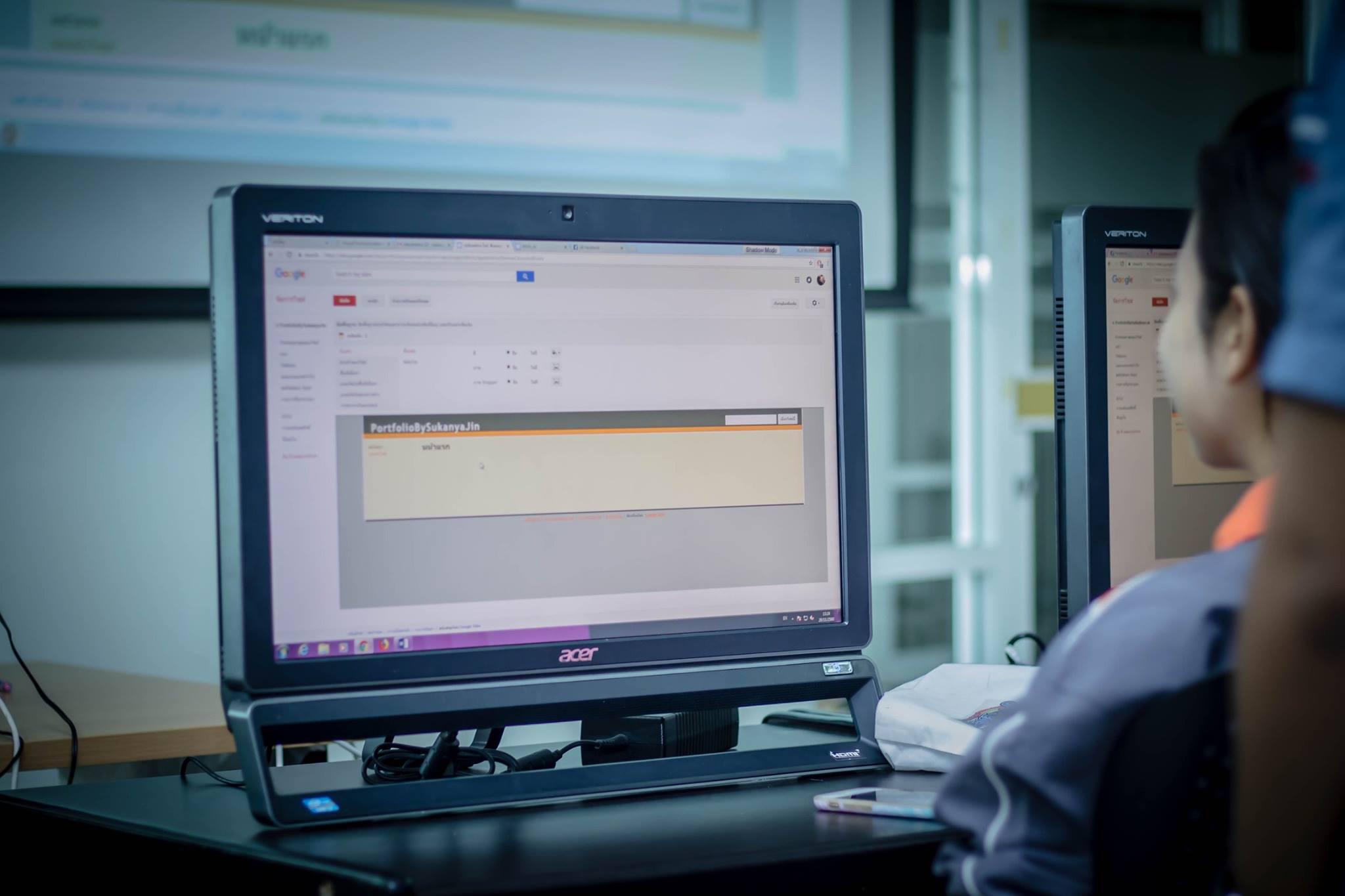 20. โครงการฝึกอมรมการใช้งาน google site นักศึกษาโปรแกรมวิชาคอมพิวเตอร์ ชั้นปีที่ 2 วันที่ 29 พฤศจิกายน 2017