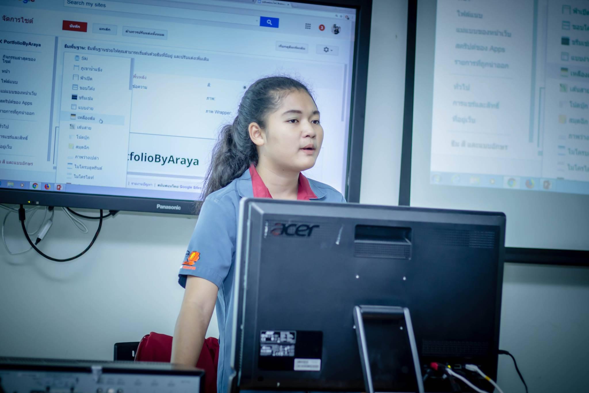 23. โครงการฝึกอมรมการใช้งาน google site นักศึกษาโปรแกรมวิชาคอมพิวเตอร์ ชั้นปีที่ 2 วันที่ 29 พฤศจิกายน 2017