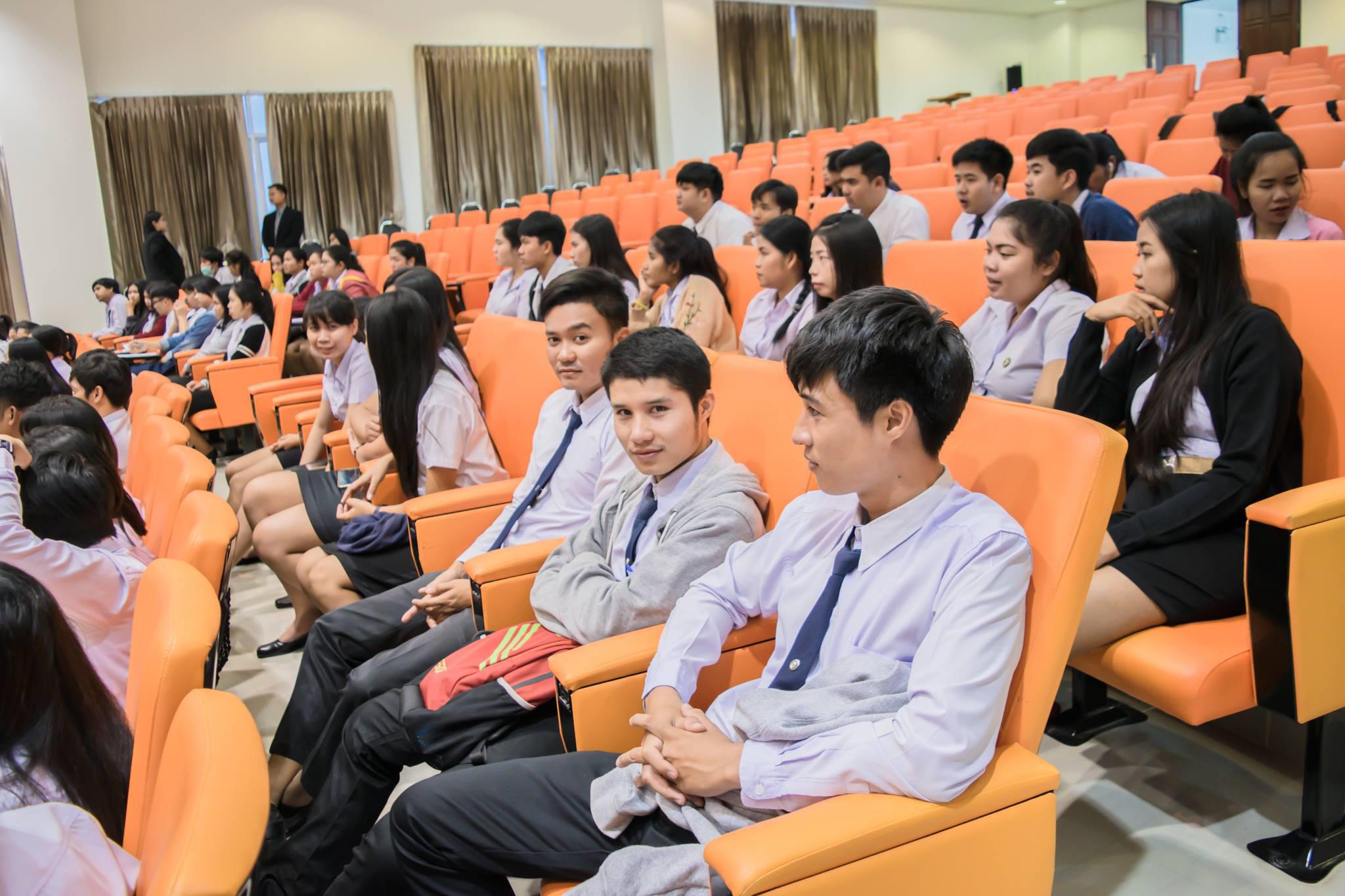 22. โครงการเตรียมความพร้อมสอบบรรจุวิชาเอก โปรแกรมวิชาคอมพิวเตอร์ ชั้นปีที่ 4-5 วันที่ 20 - 21 มกราคม 2018