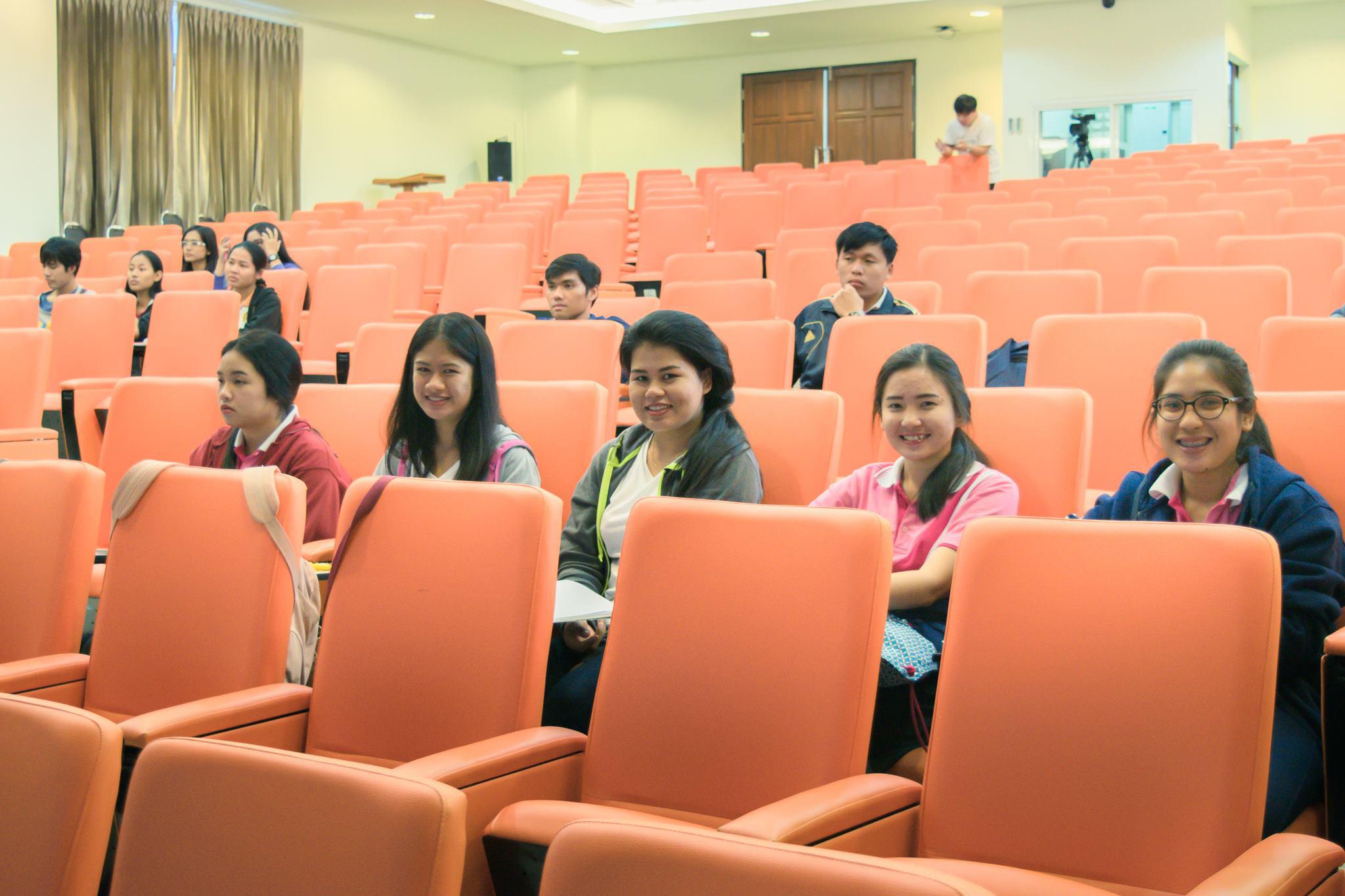 57. โครงการเตรียมความพร้อมสอบบรรจุวิชาเอก โปรแกรมวิชาคอมพิวเตอร์ ชั้นปีที่ 4-5 วันที่ 20 - 21 มกราคม 2018