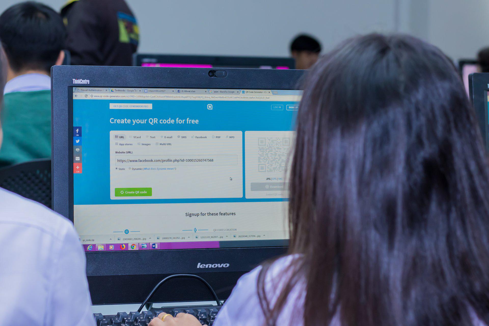 38. โครงการฝึกอมรมการใช้งาน google site นักศึกษาโปรแกรมวิชาคอมพิวเตอร์ ชั้นปีที่ 3 วันที่ 7 กุมภาพันธ์  2018