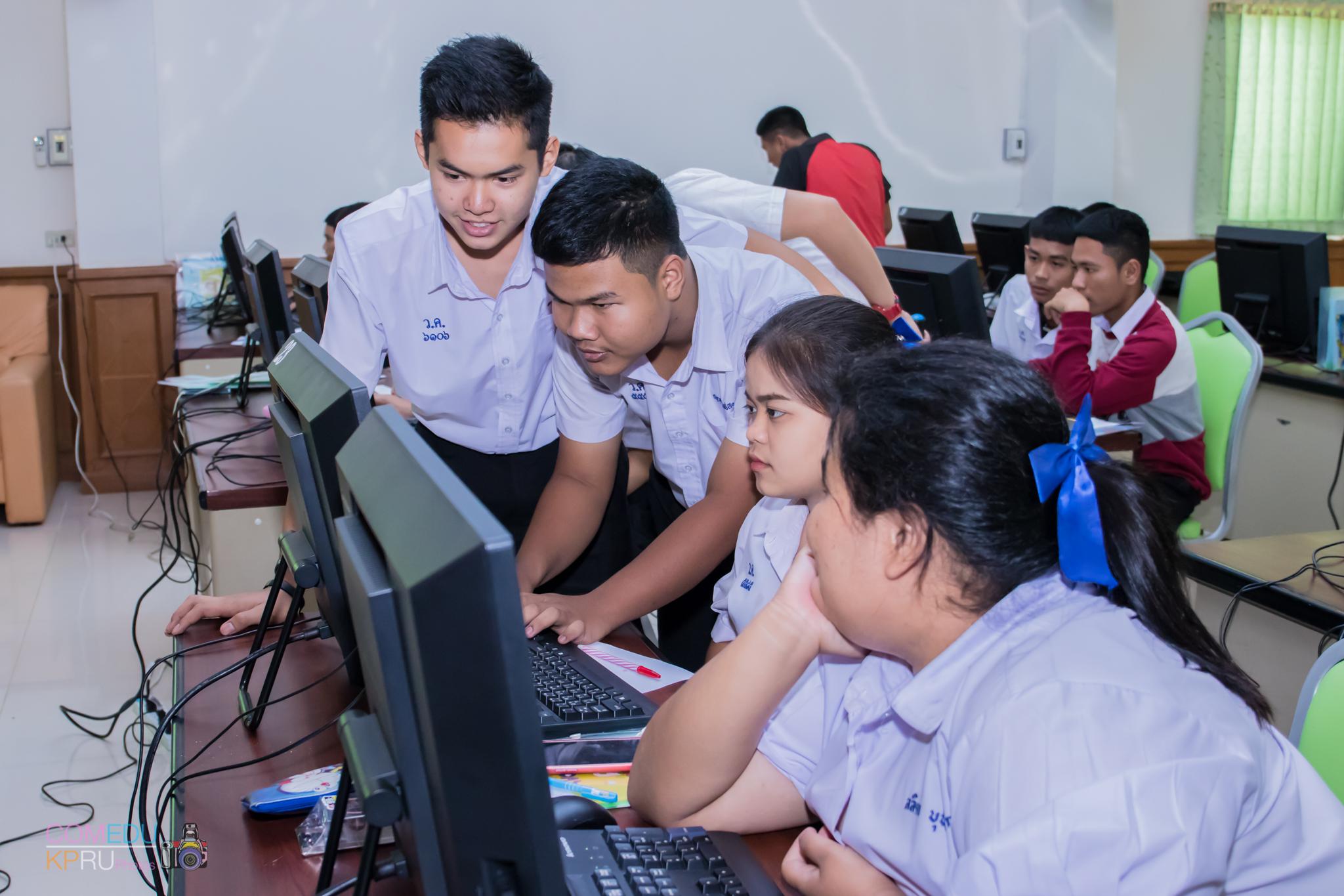 92. โครงการอบรมเชิญปฏิบัติการทักษะคอมพิวเตอร์เพื่อการศึกษา ประจำปี 2561 ระหว่างวันที่ 20-22 กุมภาพันธ์ 2561 ณ องค์การบริหารส่วนตำบลวังแขม อ.คลองขลุง จ.กำแพงเพชร