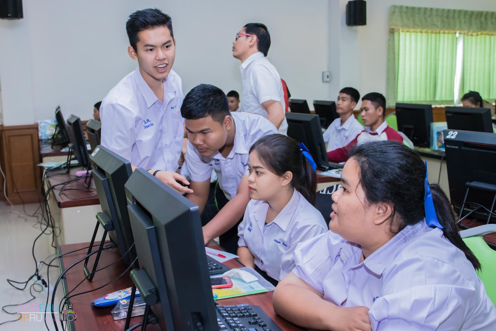 93. โครงการอบรมเชิญปฏิบัติการทักษะคอมพิวเตอร์เพื่อการศึกษา ประจำปี 2561 ระหว่างวันที่ 20-22 กุมภาพันธ์ 2561 ณ องค์การบริหารส่วนตำบลวังแขม อ.คลองขลุง จ.กำแพงเพชร