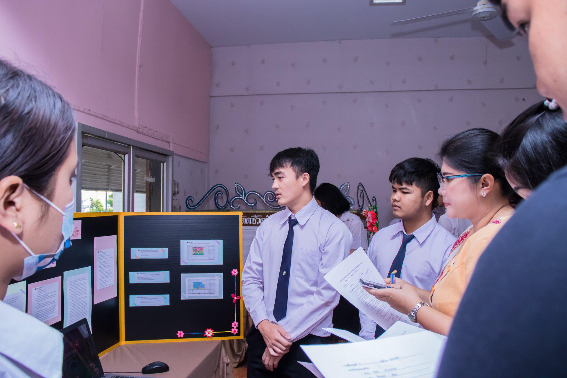 28. นิทรรศการโครงงานคอมพิวเตอร์  นักศึกษาโปรแกรมวิชาคอมพิวเตอร์ ชั้นปีที่ 4 วันที่ 3 มีนาคม 2018