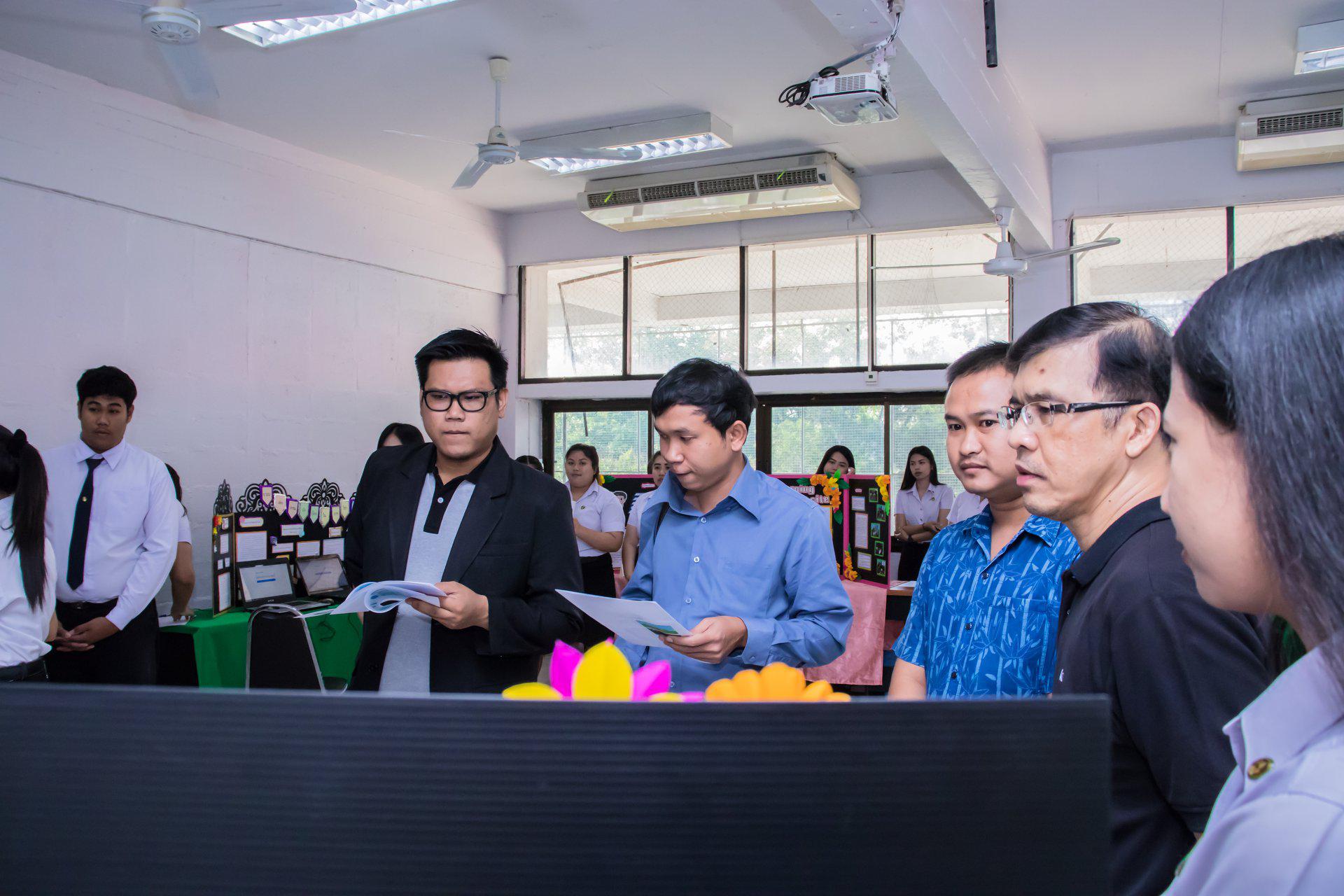 38. นิทรรศการโครงงานคอมพิวเตอร์  นักศึกษาโปรแกรมวิชาคอมพิวเตอร์ ชั้นปีที่ 4 วันที่ 3 มีนาคม 2018