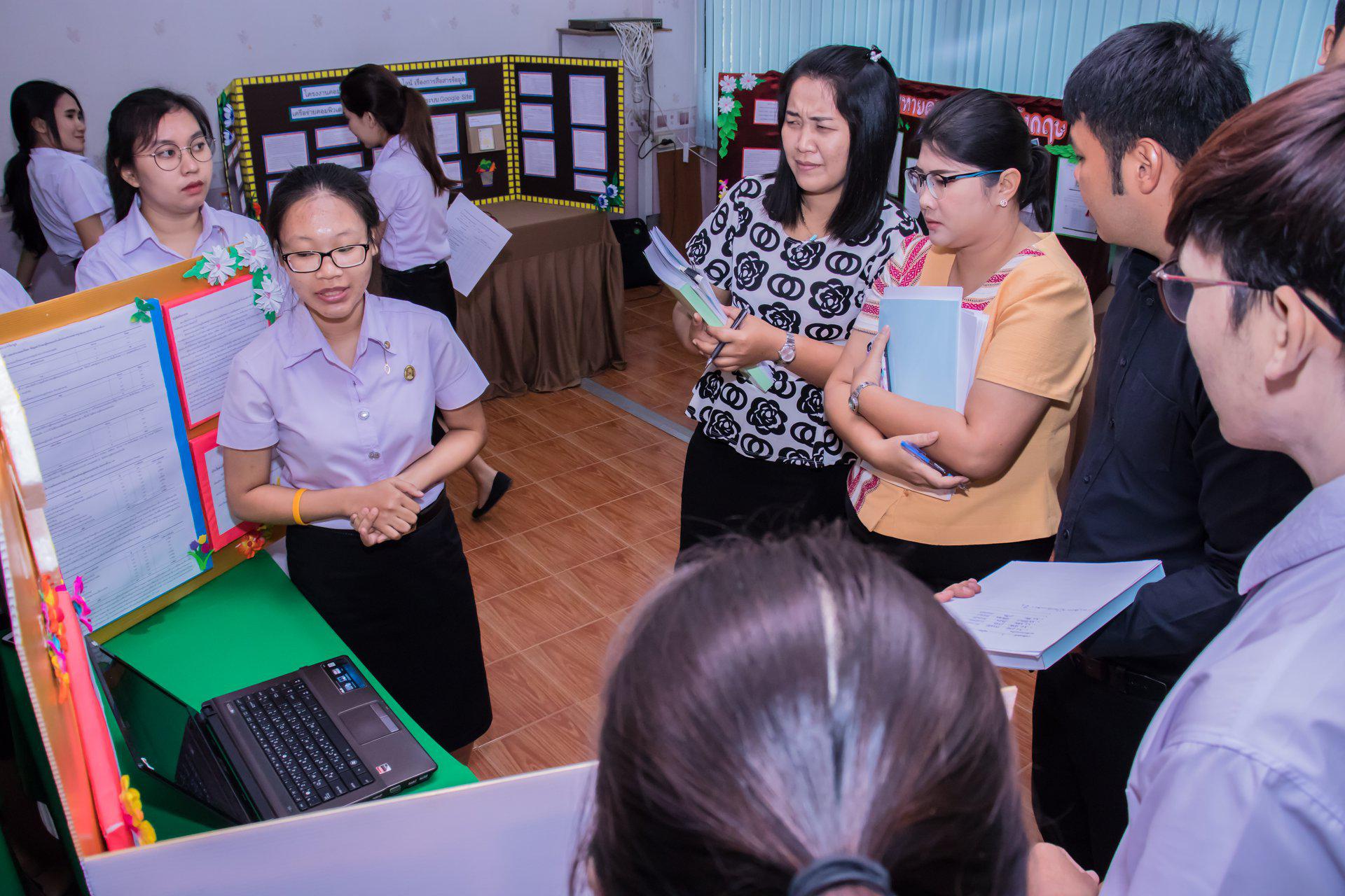 54. นิทรรศการโครงงานคอมพิวเตอร์  นักศึกษาโปรแกรมวิชาคอมพิวเตอร์ ชั้นปีที่ 4 วันที่ 3 มีนาคม 2018