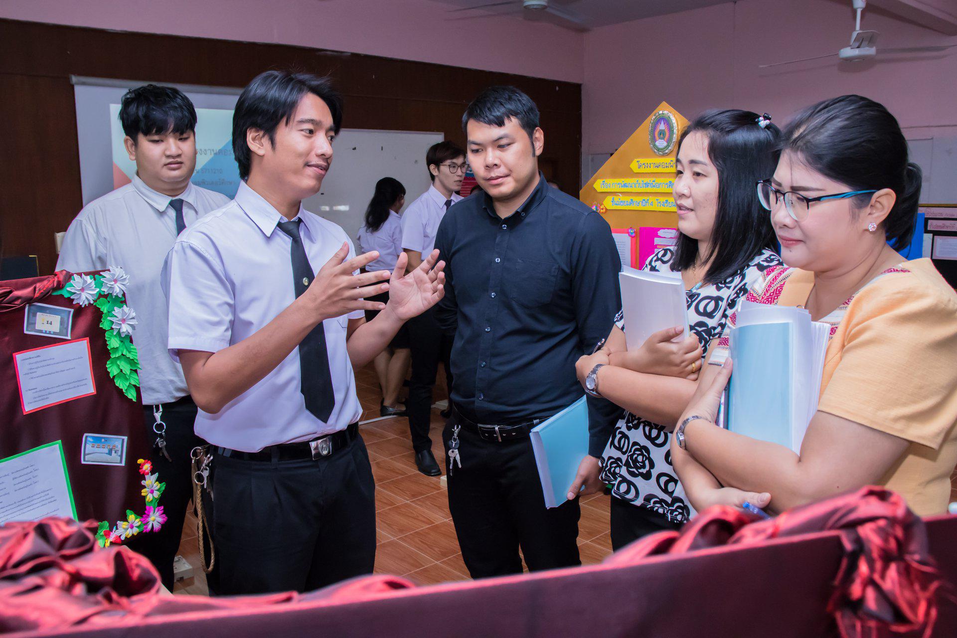 66. นิทรรศการโครงงานคอมพิวเตอร์  นักศึกษาโปรแกรมวิชาคอมพิวเตอร์ ชั้นปีที่ 4 วันที่ 3 มีนาคม 2018