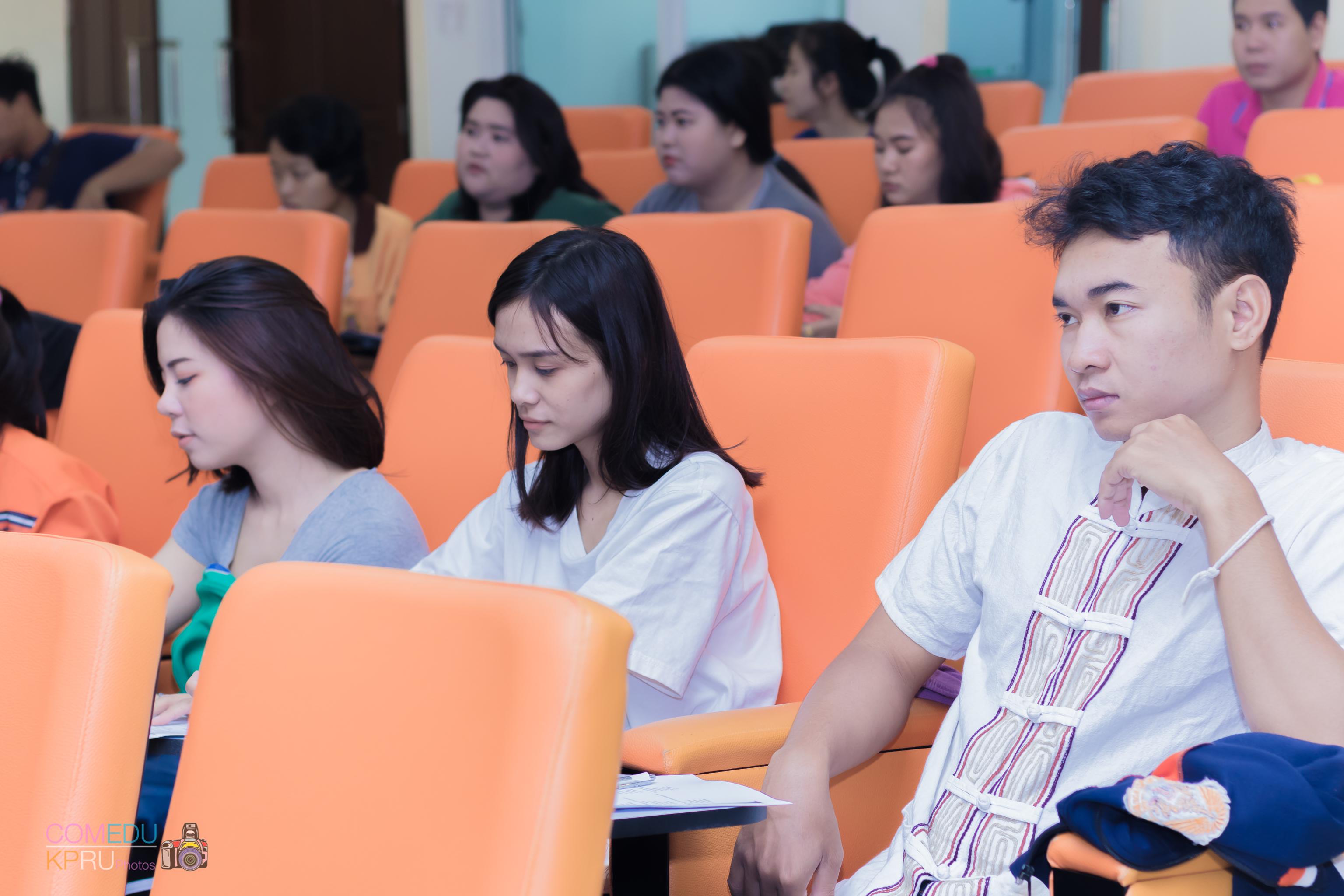 7. อบรมทักษะภาษาอังกฤษ TOEIC นักศึกษาชั้นปีที่ 5 โปรแกรมวิชาคอมพิวเตอร์ วันที่ 20 มีนาคม 2018