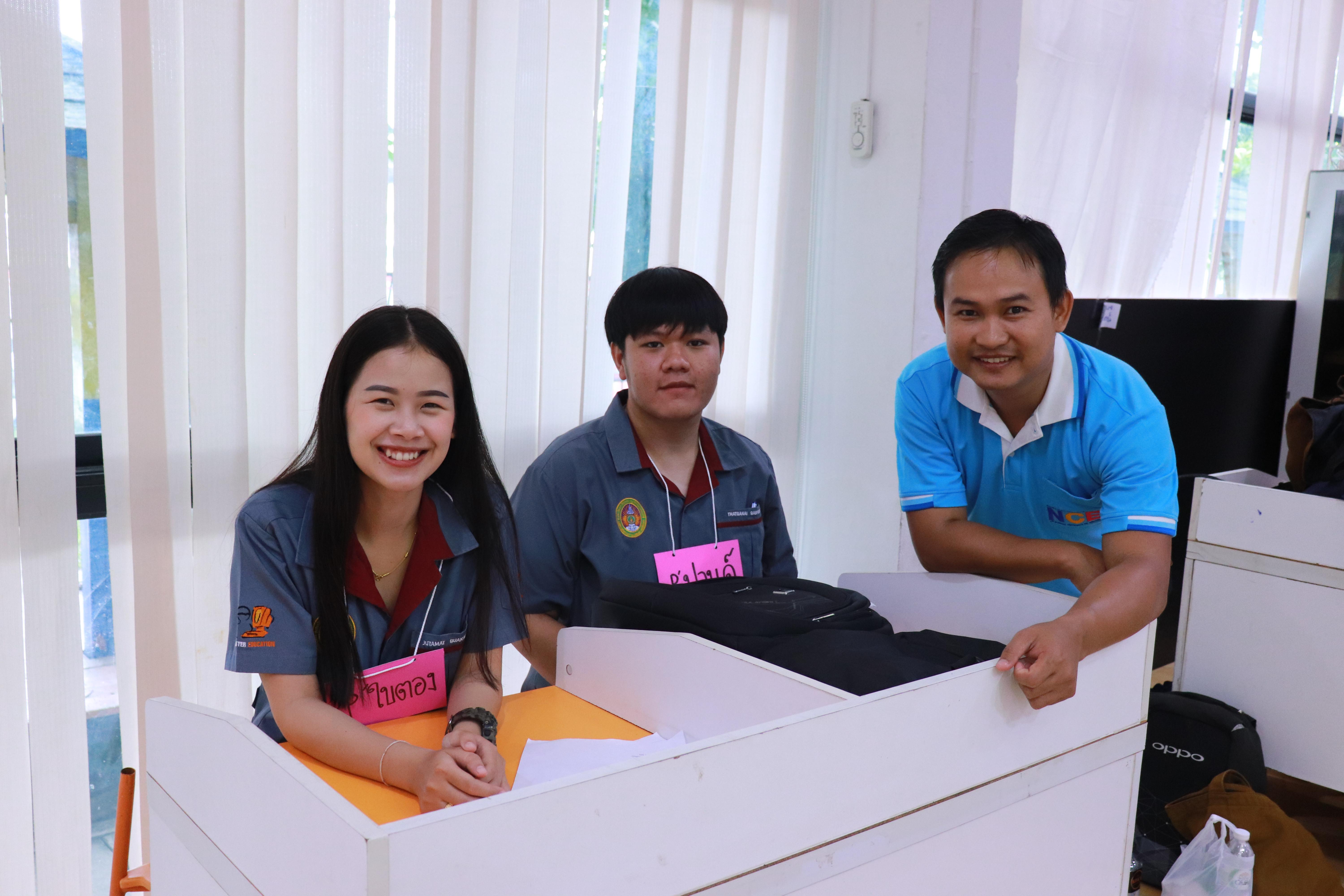 24. โครงการอบรมเชิงปฏิบัติการการพัฒนาโครงงานคอมพิวเตอร์ ด้วยระบบสมองกลฝังตัวและการเขียนโปรแกรมคอมพิวเตอร์  1-3 สิงหาคม 2561 ณ โรงเรียนองค์การบริหารส่วนจังหวัดกำแพงเพชร