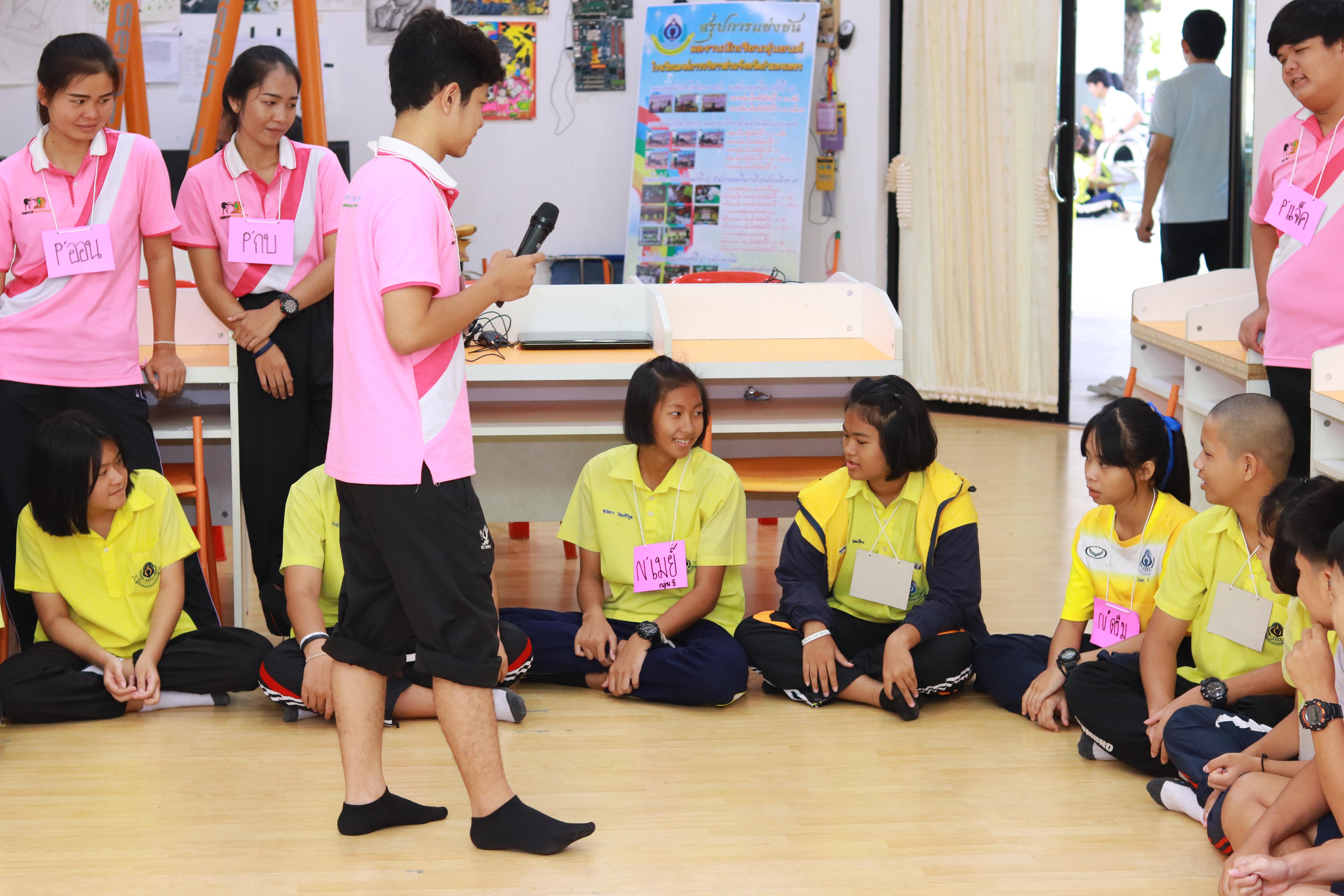 194. โครงการอบรมเชิงปฏิบัติการการพัฒนาโครงงานคอมพิวเตอร์ ด้วยระบบสมองกลฝังตัวและการเขียนโปรแกรมคอมพิวเตอร์  1-3 สิงหาคม 2561 ณ โรงเรียนองค์การบริหารส่วนจังหวัดกำแพงเพชร