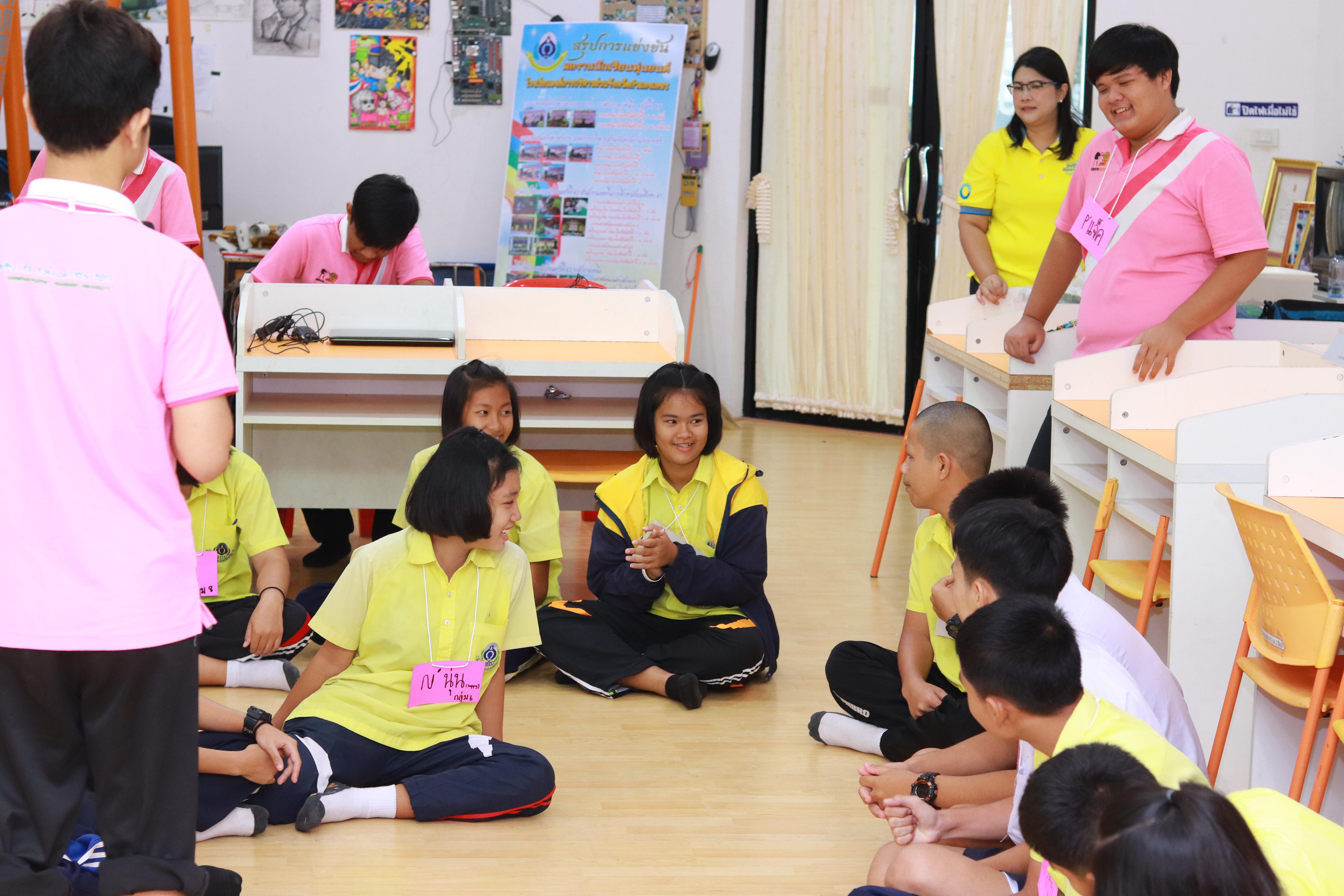 196. โครงการอบรมเชิงปฏิบัติการการพัฒนาโครงงานคอมพิวเตอร์ ด้วยระบบสมองกลฝังตัวและการเขียนโปรแกรมคอมพิวเตอร์  1-3 สิงหาคม 2561 ณ โรงเรียนองค์การบริหารส่วนจังหวัดกำแพงเพชร