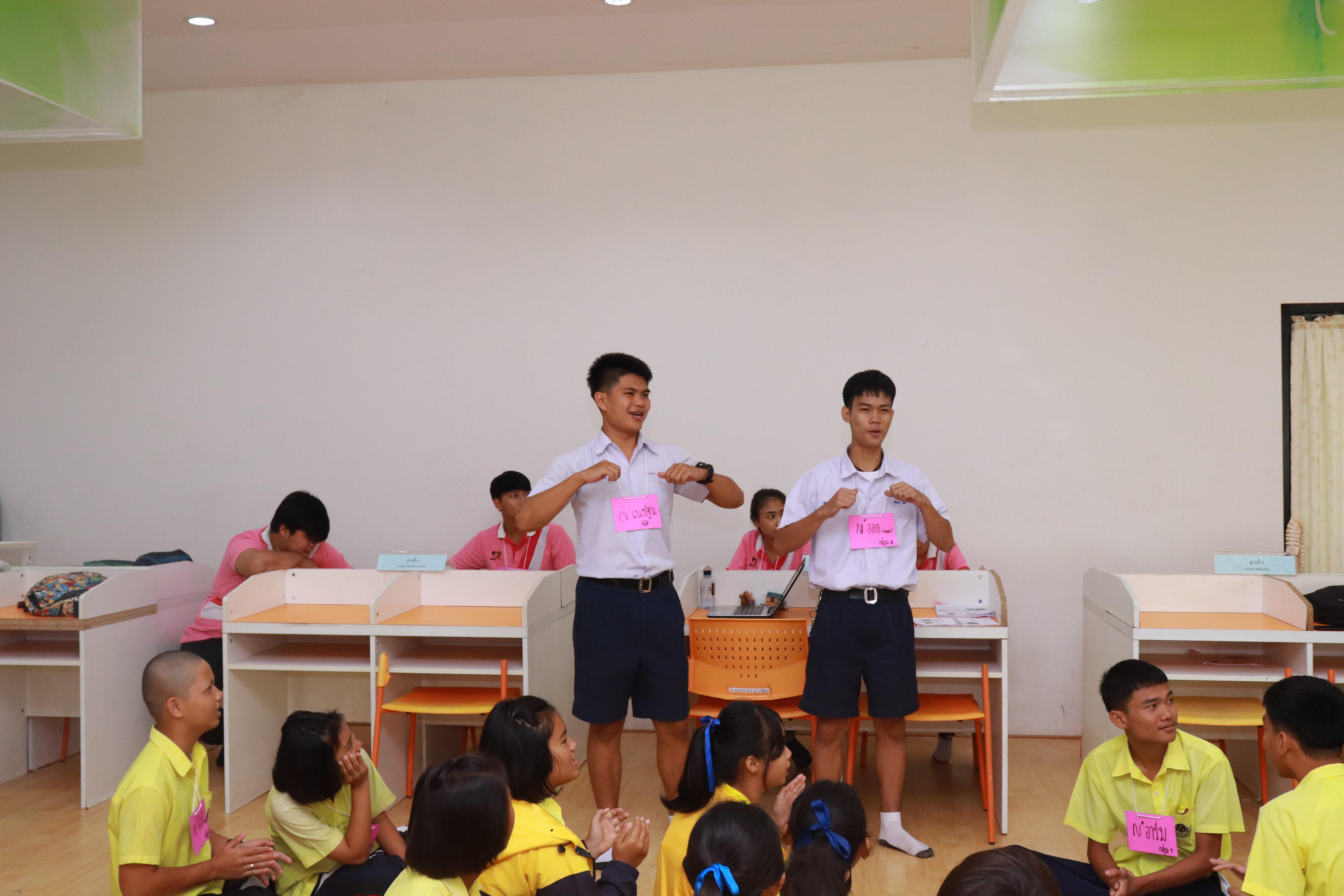 224. โครงการอบรมเชิงปฏิบัติการการพัฒนาโครงงานคอมพิวเตอร์ ด้วยระบบสมองกลฝังตัวและการเขียนโปรแกรมคอมพิวเตอร์  1-3 สิงหาคม 2561 ณ โรงเรียนองค์การบริหารส่วนจังหวัดกำแพงเพชร