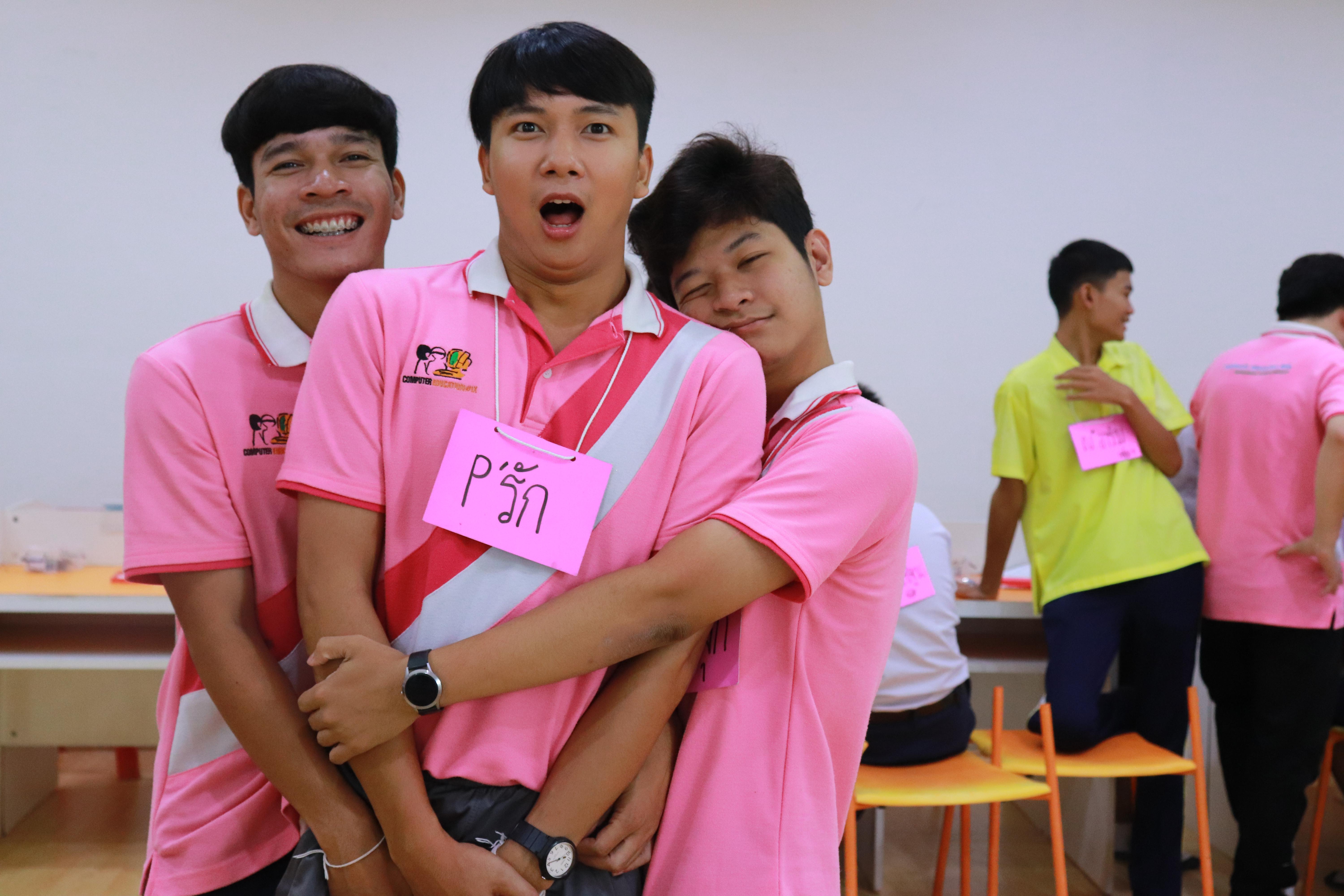 334. โครงการอบรมเชิงปฏิบัติการการพัฒนาโครงงานคอมพิวเตอร์ ด้วยระบบสมองกลฝังตัวและการเขียนโปรแกรมคอมพิวเตอร์  1-3 สิงหาคม 2561 ณ โรงเรียนองค์การบริหารส่วนจังหวัดกำแพงเพชร