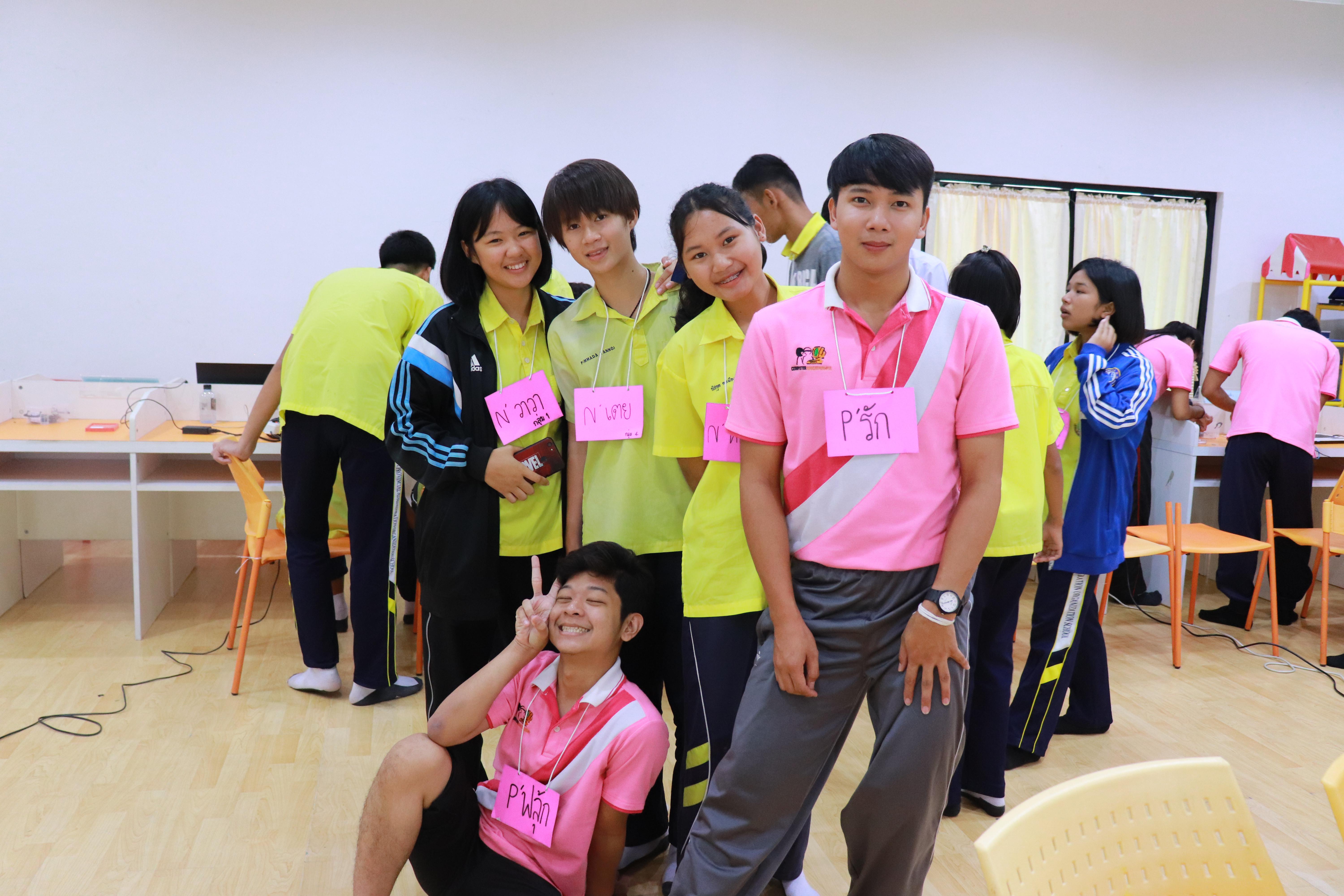338. โครงการอบรมเชิงปฏิบัติการการพัฒนาโครงงานคอมพิวเตอร์ ด้วยระบบสมองกลฝังตัวและการเขียนโปรแกรมคอมพิวเตอร์  1-3 สิงหาคม 2561 ณ โรงเรียนองค์การบริหารส่วนจังหวัดกำแพงเพชร