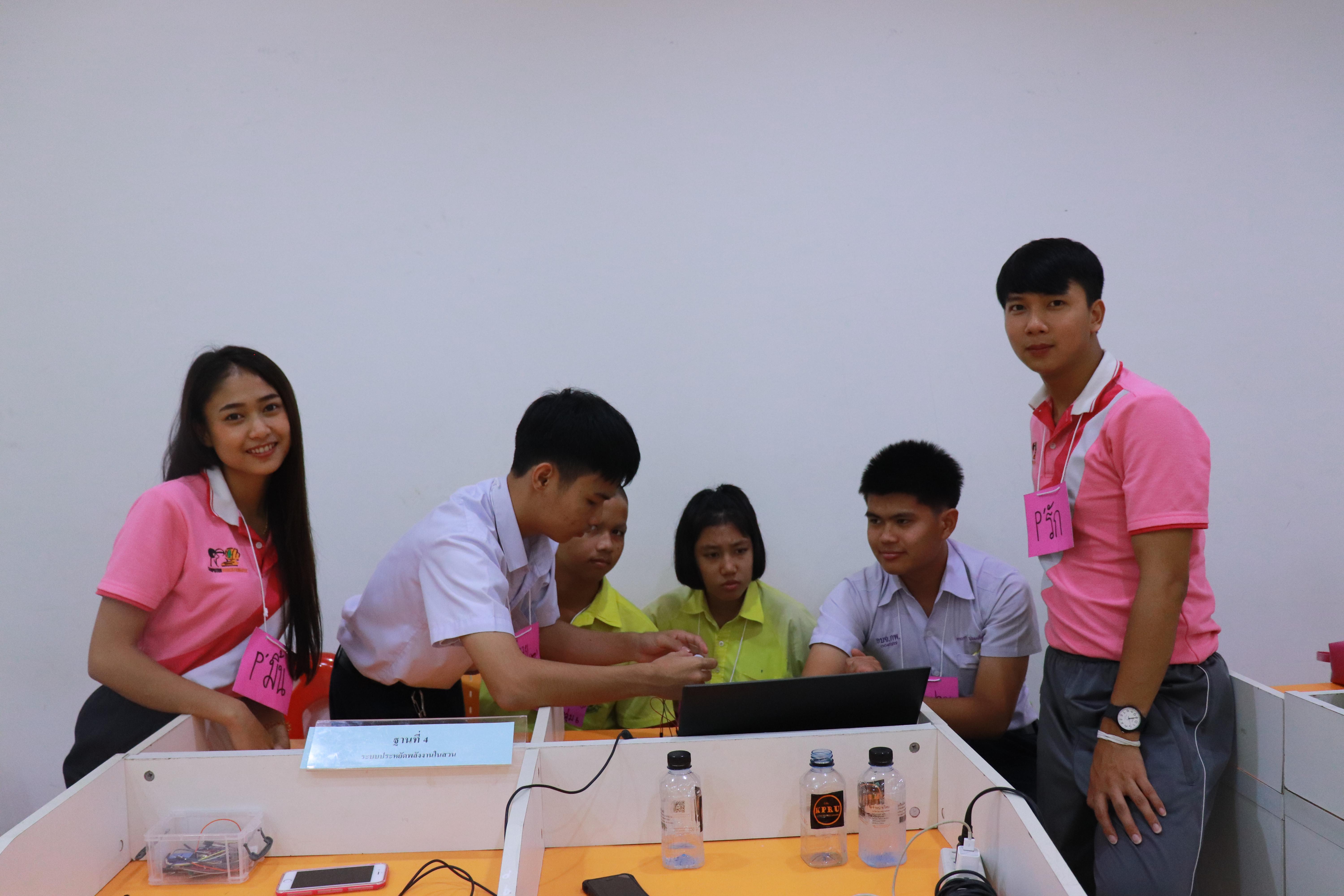 386. โครงการอบรมเชิงปฏิบัติการการพัฒนาโครงงานคอมพิวเตอร์ ด้วยระบบสมองกลฝังตัวและการเขียนโปรแกรมคอมพิวเตอร์  1-3 สิงหาคม 2561 ณ โรงเรียนองค์การบริหารส่วนจังหวัดกำแพงเพชร