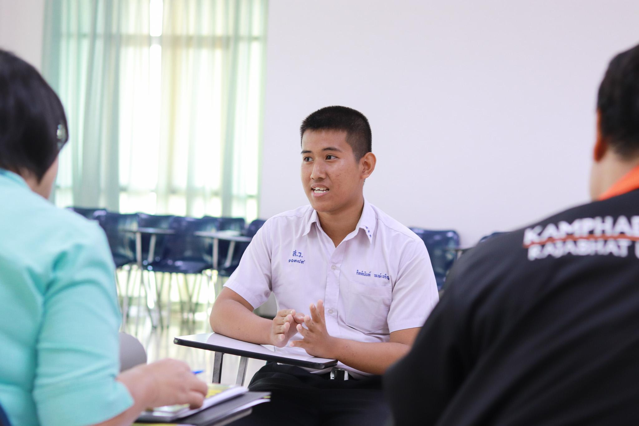 12. ผู้มีสิทธิ์เข้ารับการสอบสัมภาษณ์ ประเภท Portfolio รอบ 1 ณ ห้องสอบสัมภาษณ์ อาคาร 14 ชั้น 6 ห้อง 2 โปรแกรมวิชาคอมพิวเตอร์ คณะครุศาสตร์  วันที่ 19 กุมภาพันธ์ 2562