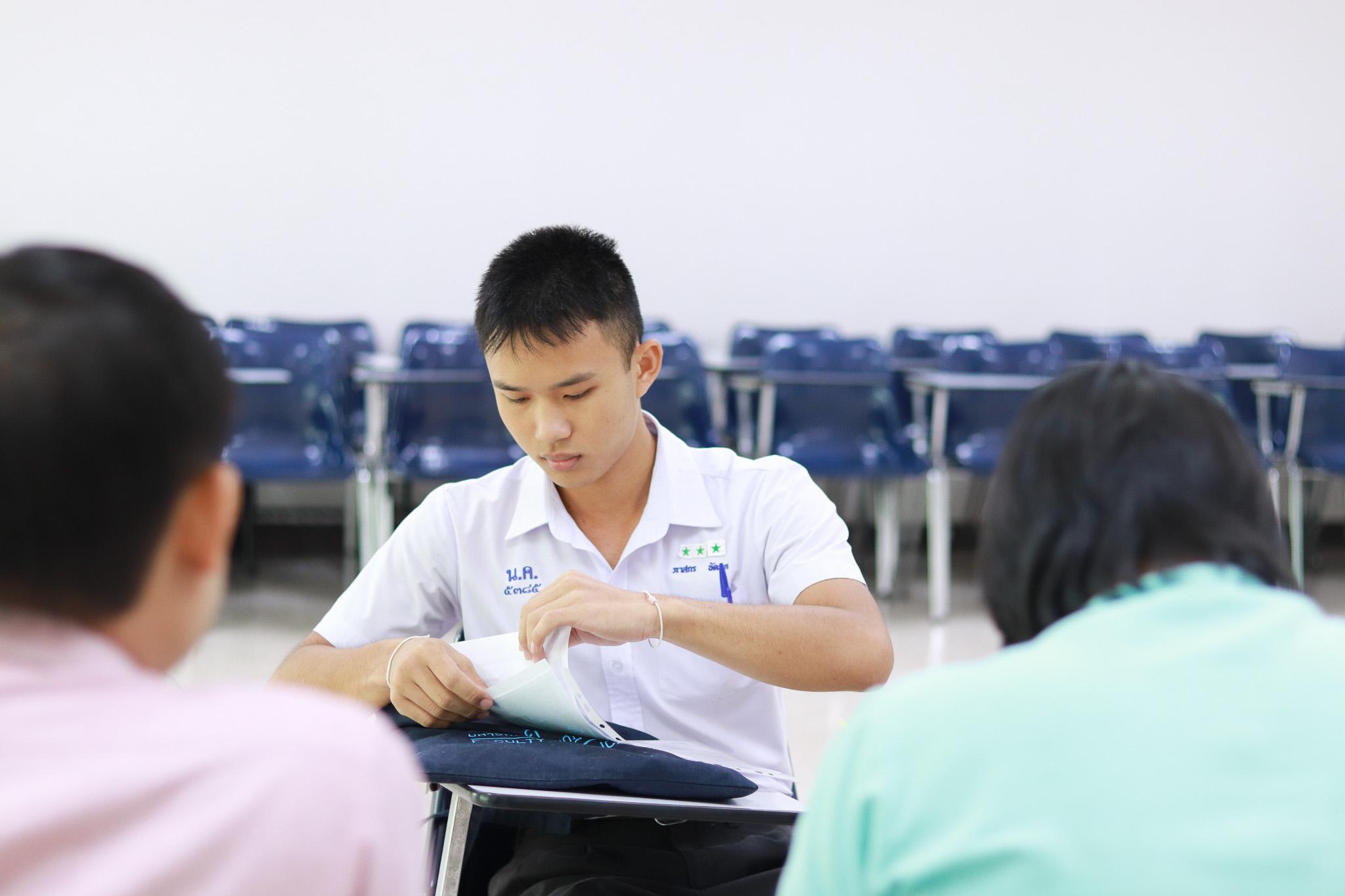 17. ผู้มีสิทธิ์เข้ารับการสอบสัมภาษณ์ ประเภท Portfolio รอบ 1 ณ ห้องสอบสัมภาษณ์ อาคาร 14 ชั้น 6 ห้อง 2 โปรแกรมวิชาคอมพิวเตอร์ คณะครุศาสตร์  วันที่ 19 กุมภาพันธ์ 2562