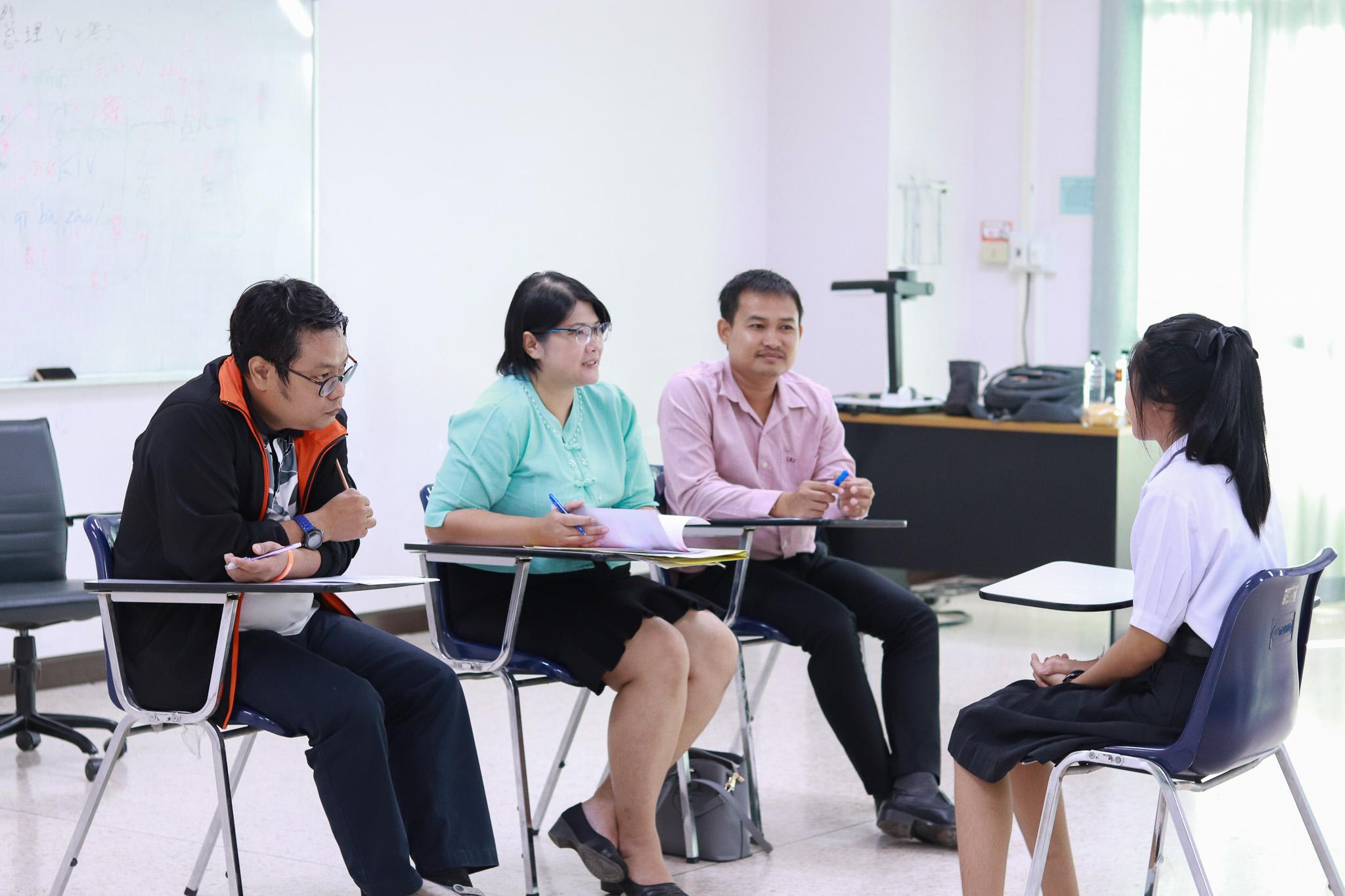 40. ผู้มีสิทธิ์เข้ารับการสอบสัมภาษณ์ ประเภท Portfolio รอบ 1 ณ ห้องสอบสัมภาษณ์ อาคาร 14 ชั้น 6 ห้อง 2 โปรแกรมวิชาคอมพิวเตอร์ คณะครุศาสตร์  วันที่ 19 กุมภาพันธ์ 2562