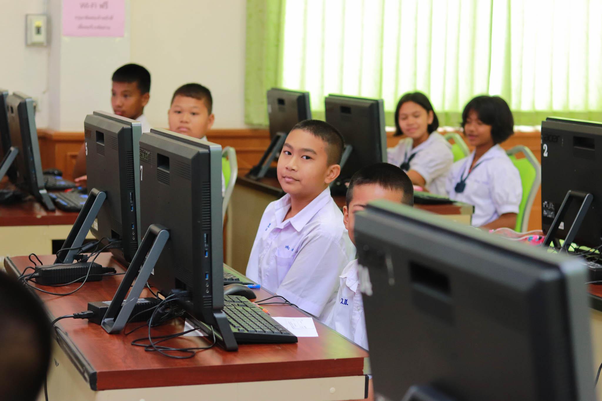 20. โครงการอบรมเชิงปฏิบัติการทักษะคอมพิวเตอร์เพื่อการศึกษา ประจำปี 2562 ระหว่างวันที่ 25-27 กุมภาพันธ์ 2562 ณ ห้องประชุมสภาองค์การบริหารส่วนตำบลวังแขม