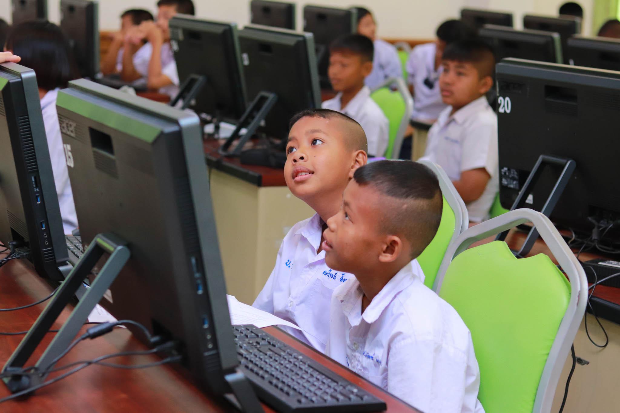 24. โครงการอบรมเชิงปฏิบัติการทักษะคอมพิวเตอร์เพื่อการศึกษา ประจำปี 2562 ระหว่างวันที่ 25-27 กุมภาพันธ์ 2562 ณ ห้องประชุมสภาองค์การบริหารส่วนตำบลวังแขม