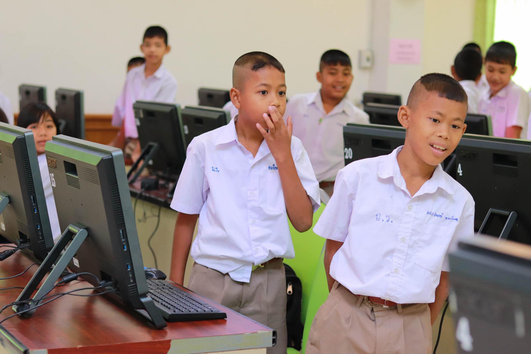 37. โครงการอบรมเชิงปฏิบัติการทักษะคอมพิวเตอร์เพื่อการศึกษา ประจำปี 2562 ระหว่างวันที่ 25-27 กุมภาพันธ์ 2562 ณ ห้องประชุมสภาองค์การบริหารส่วนตำบลวังแขม