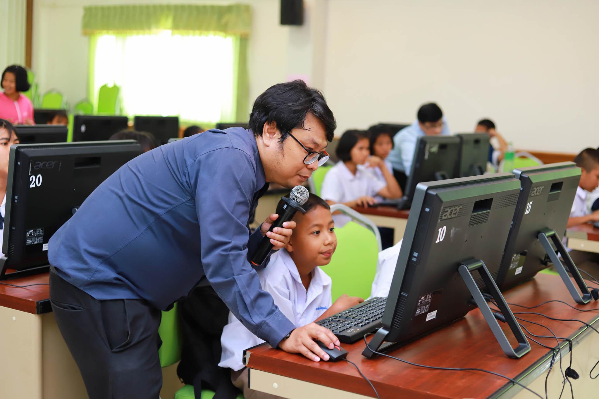 46. โครงการอบรมเชิงปฏิบัติการทักษะคอมพิวเตอร์เพื่อการศึกษา ประจำปี 2562 ระหว่างวันที่ 25-27 กุมภาพันธ์ 2562 ณ ห้องประชุมสภาองค์การบริหารส่วนตำบลวังแขม