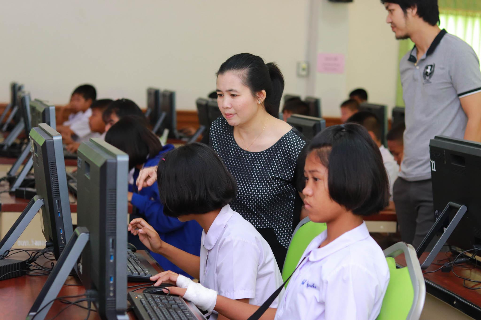 64. โครงการอบรมเชิงปฏิบัติการทักษะคอมพิวเตอร์เพื่อการศึกษา ประจำปี 2562 ระหว่างวันที่ 25-27 กุมภาพันธ์ 2562 ณ ห้องประชุมสภาองค์การบริหารส่วนตำบลวังแขม