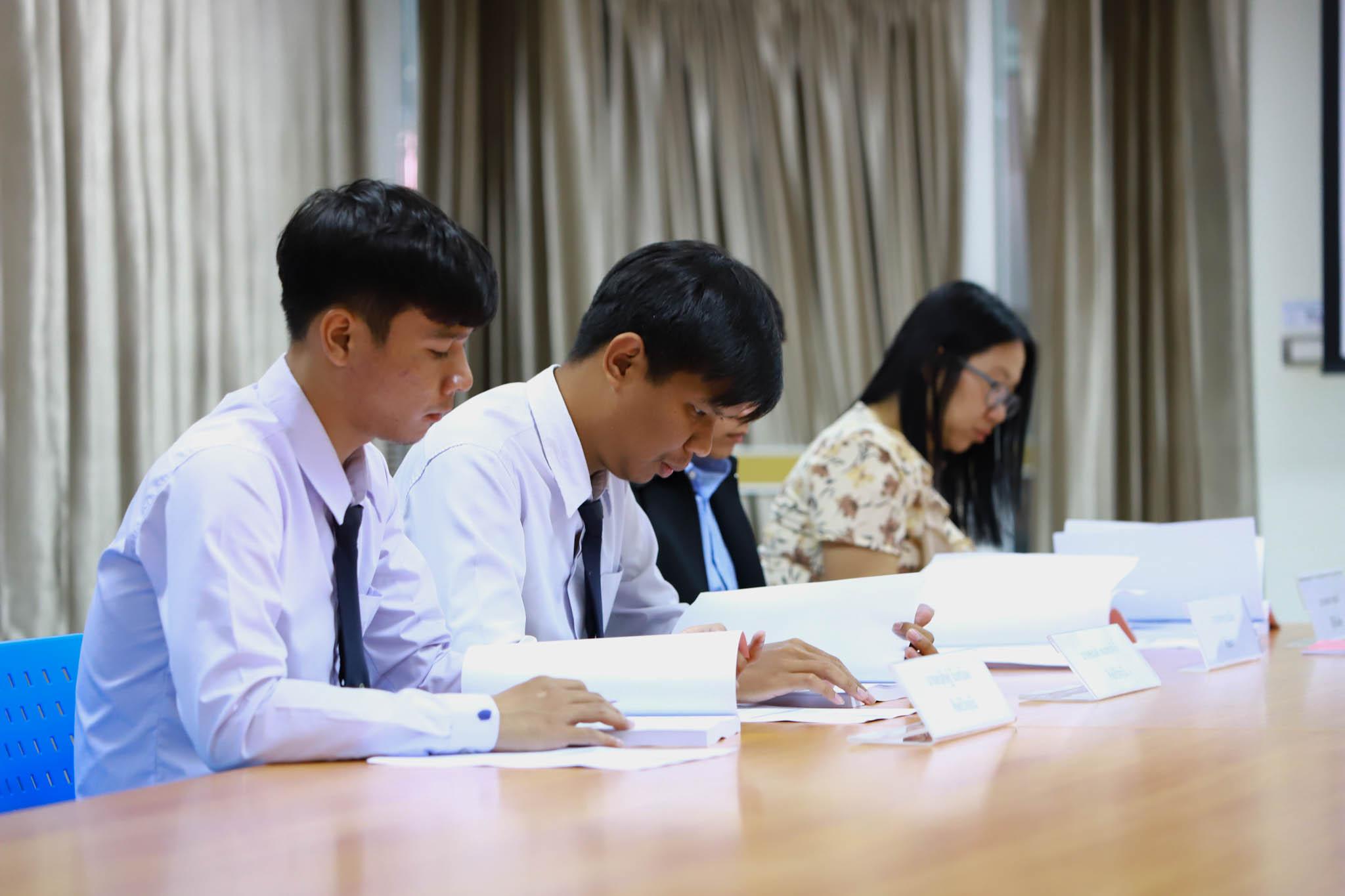 8. ประชุมปฏิบัติการวิพากษ์หลักสูตรครุศาสตรบัณฑิต (4 ปี ) โปรแกรมวิชาคอมพิวเตอร์ วันที่ 3 มีนาคม 2562