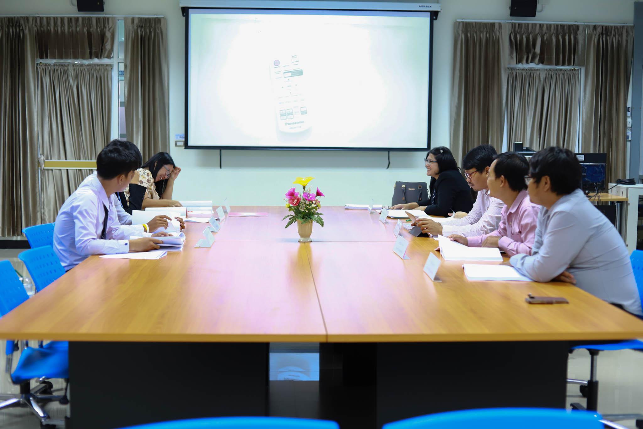 16. ประชุมปฏิบัติการวิพากษ์หลักสูตรครุศาสตรบัณฑิต (4 ปี ) โปรแกรมวิชาคอมพิวเตอร์ วันที่ 3 มีนาคม 2562