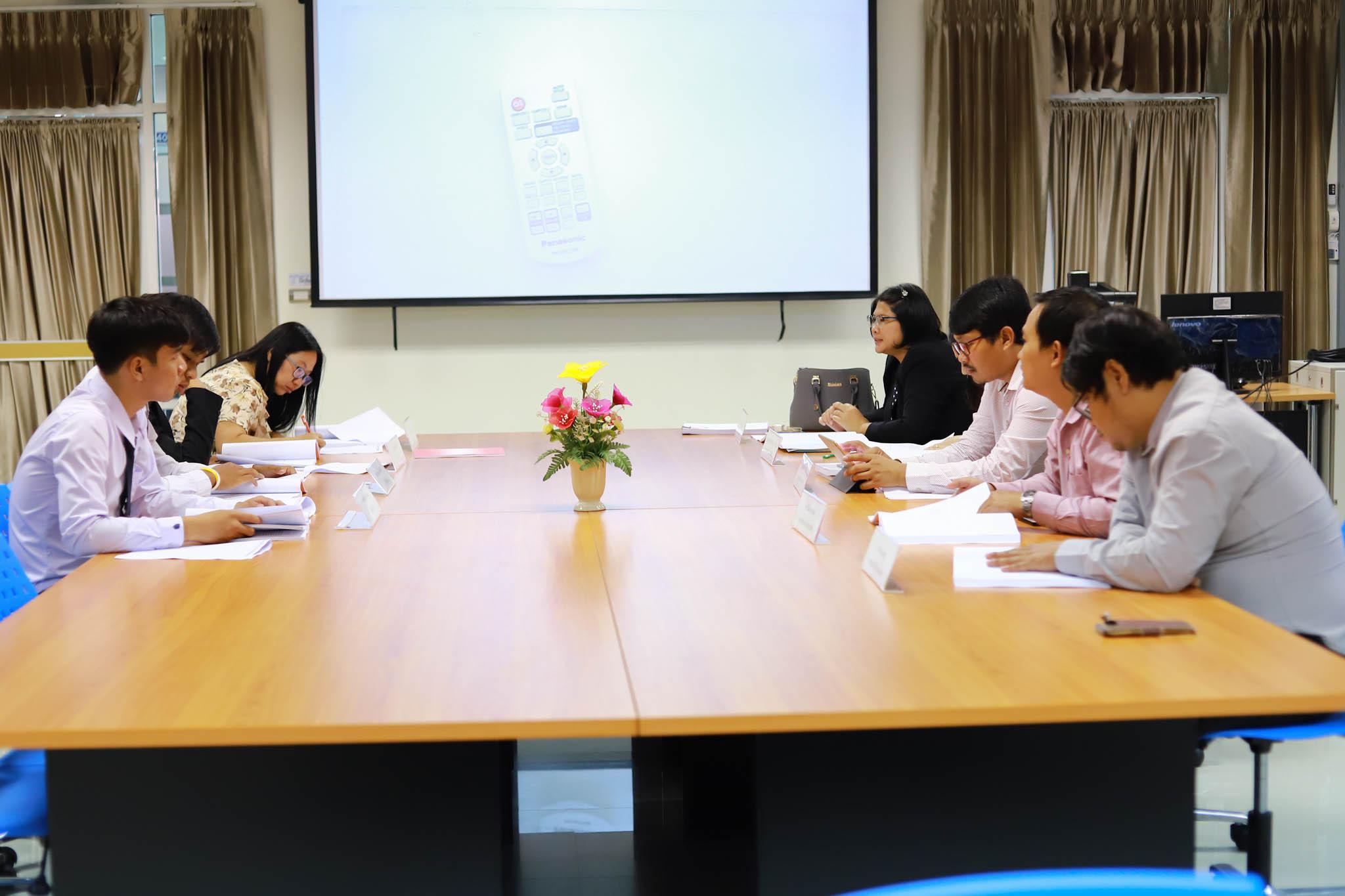 17. ประชุมปฏิบัติการวิพากษ์หลักสูตรครุศาสตรบัณฑิต (4 ปี ) โปรแกรมวิชาคอมพิวเตอร์ วันที่ 3 มีนาคม 2562