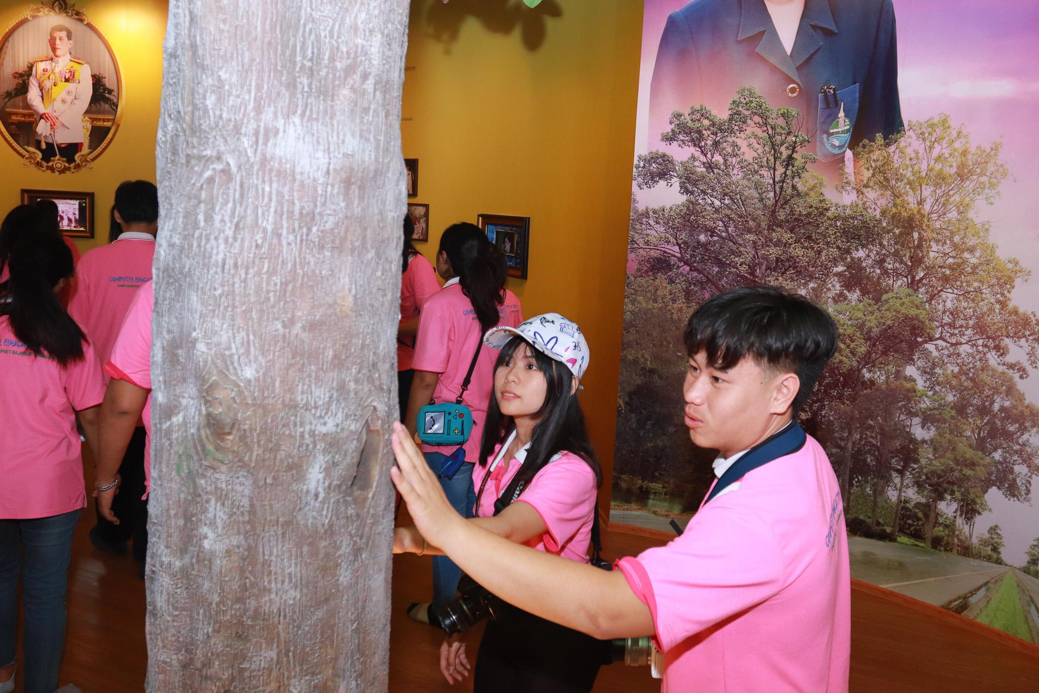 100. โครงการศึกษาดูงานการเรียนการสอนโปรแกรมวิชาคอมพิวเตอร์ วันที่ 7-9 มีนาคม 2562 ณ อุทยานสิ่งแวดล้อมนานาชาติสิรินธร และ
