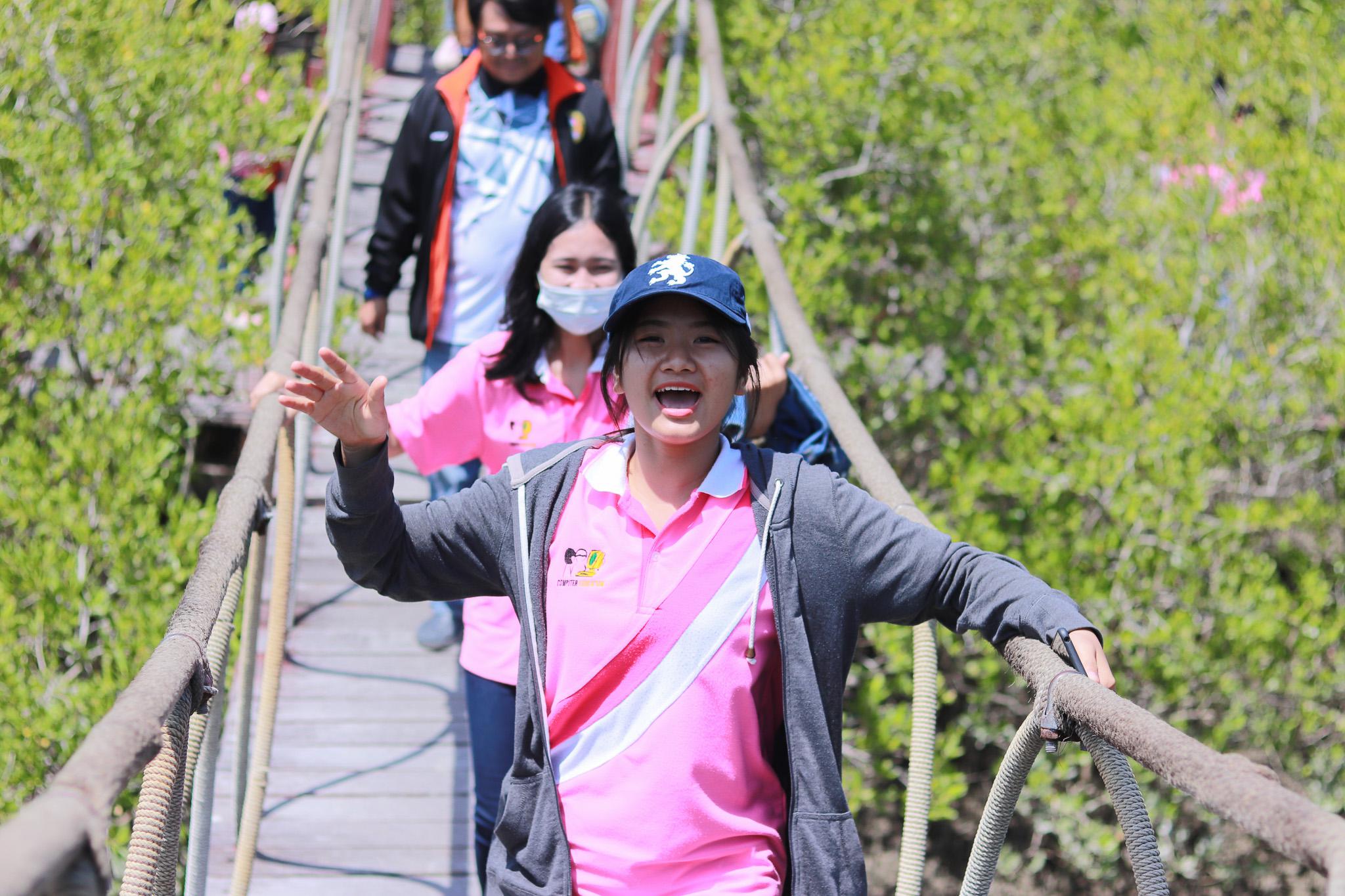 197. โครงการศึกษาดูงานการเรียนการสอนโปรแกรมวิชาคอมพิวเตอร์ วันที่ 7-9 มีนาคม 2562 ณ อุทยานสิ่งแวดล้อมนานาชาติสิรินธร และ