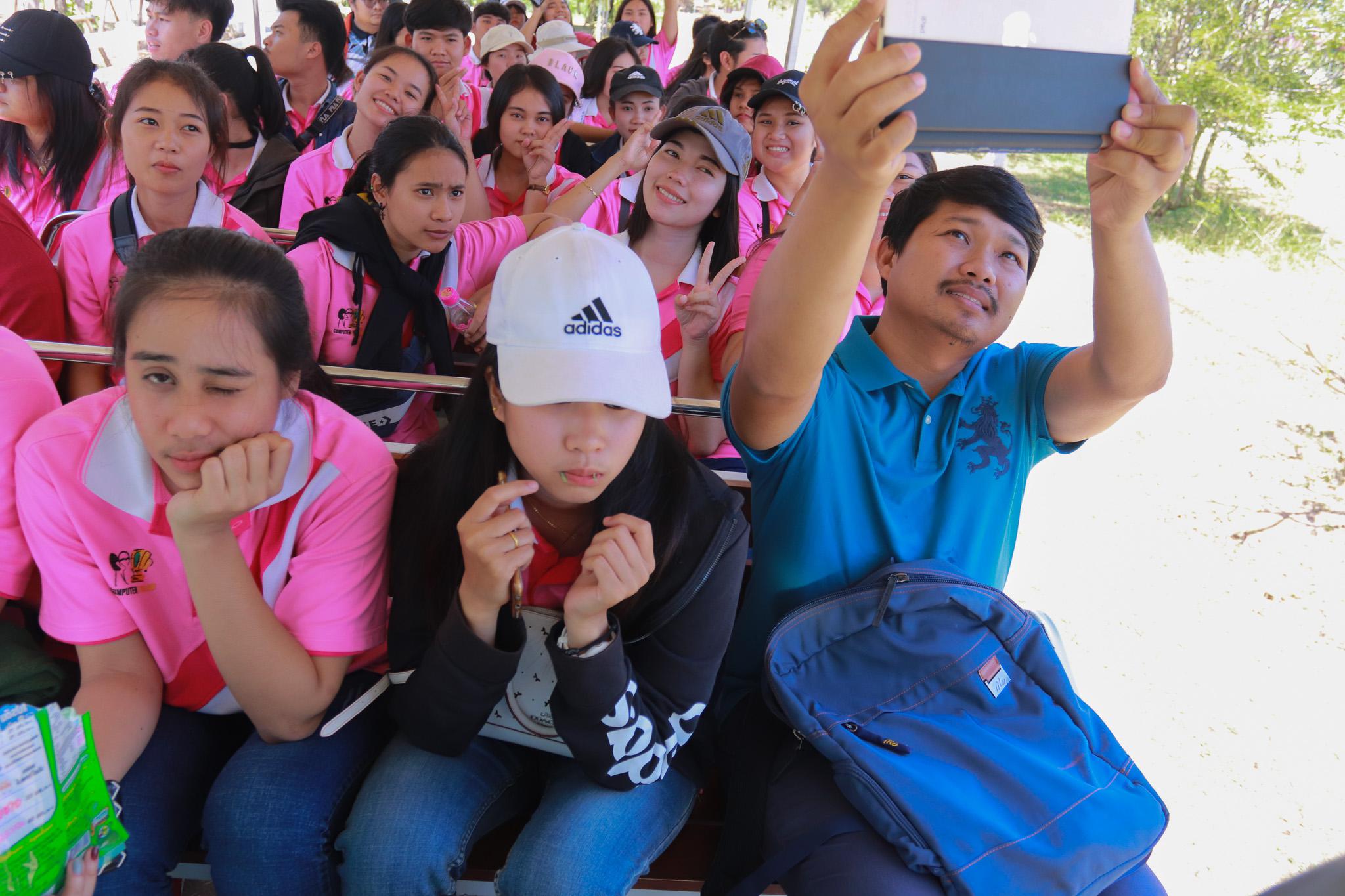 222. โครงการศึกษาดูงานการเรียนการสอนโปรแกรมวิชาคอมพิวเตอร์ วันที่ 7-9 มีนาคม 2562 ณ อุทยานสิ่งแวดล้อมนานาชาติสิรินธร และ
