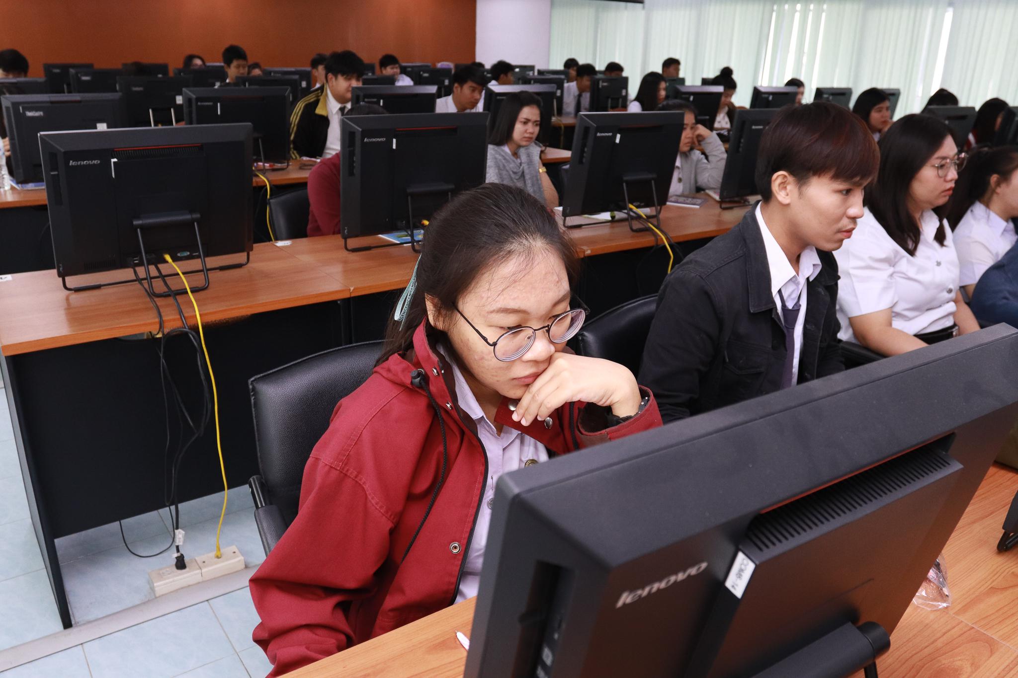 23. การเตรียมความพร้อมวิชาเอกให้นักศึกษาชั้นปีที่ 5 โปรแกรมวิชาคอมพิวเตอร์ วันที่ 28 มีนาคม 2562
