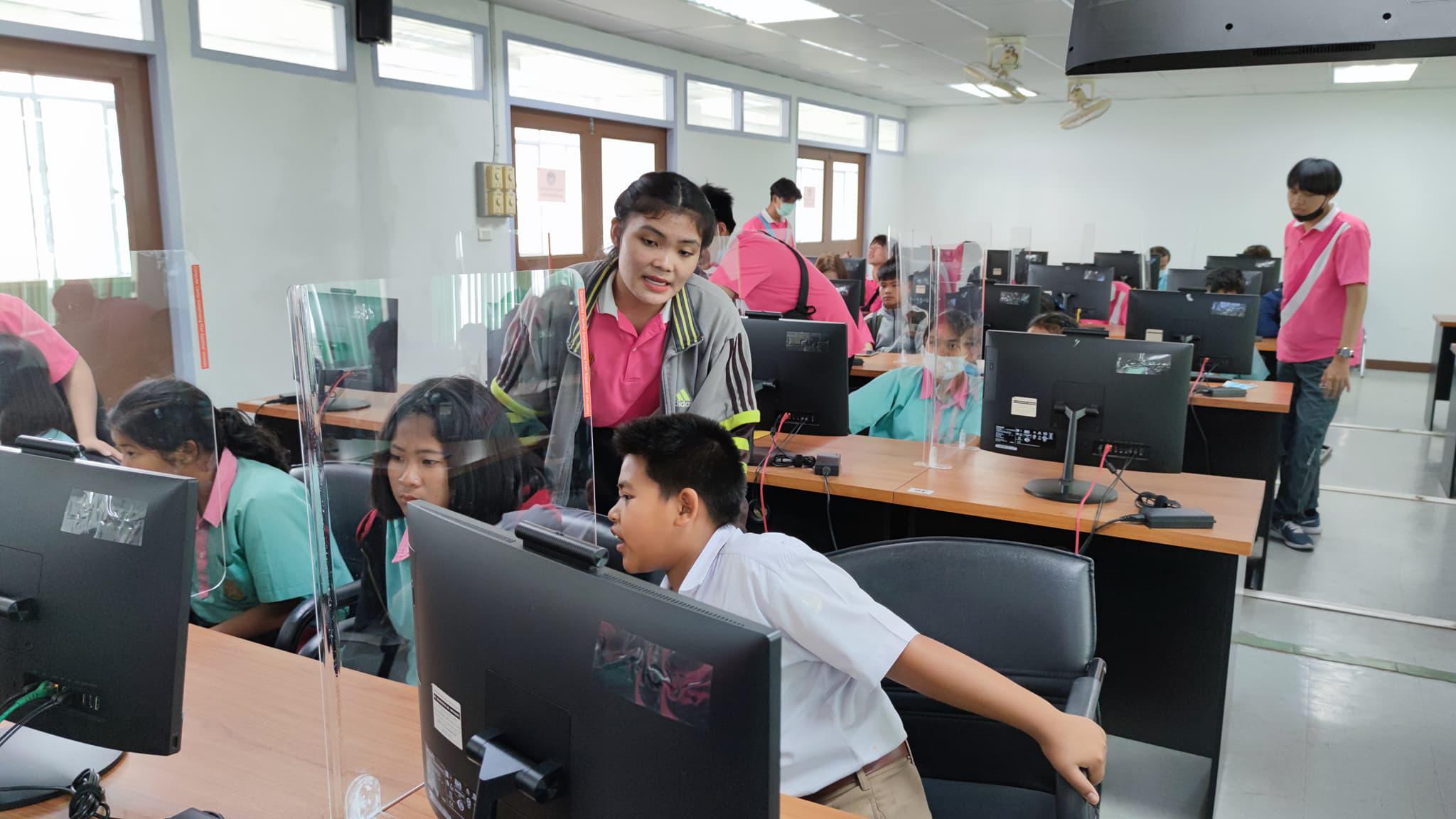 18. โครงการการบูรณาการ การจัดการเรียนการสอนกับการบริการวิชาการ โปรแกรมวิชาคอมพิวเตอร์ | 25 มีนาคม 2564