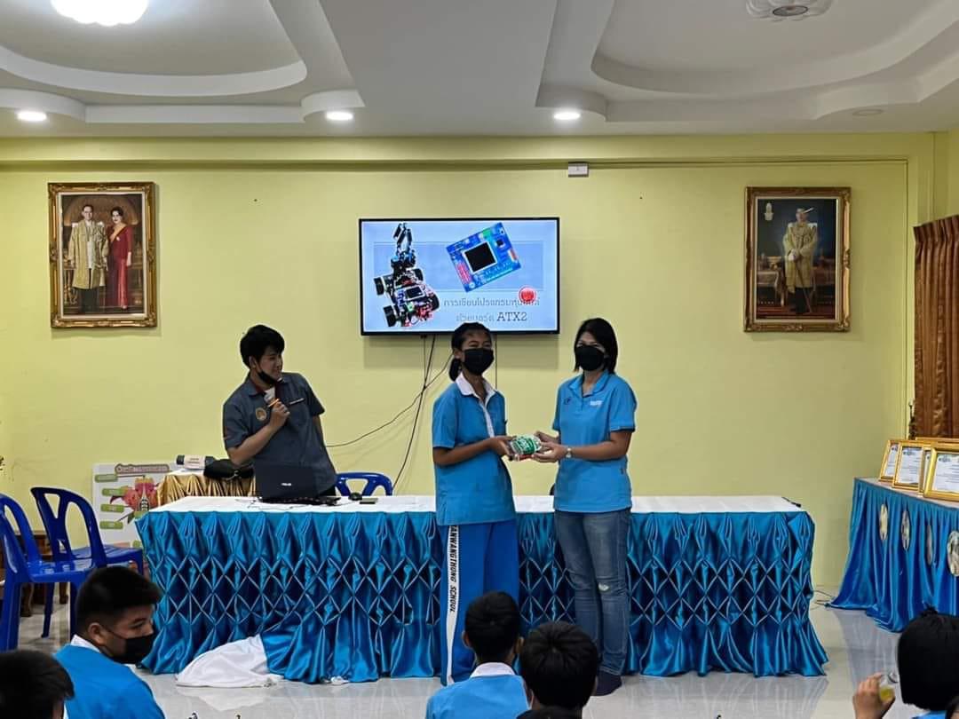 4. โครงการกิจกรรมการจัดการเรียนรู้แบบสะเต็มศึกษา รายวิชาวิทยาการคำนวณ หน่วยการเรียนรู้การเขียนโปรแกรมภาษาหุ่นยนต์ โรงเรียนบ้านวังทอง อ.เมือง จ.กำแพงเพชร | 18 กรกฎาคม 2565