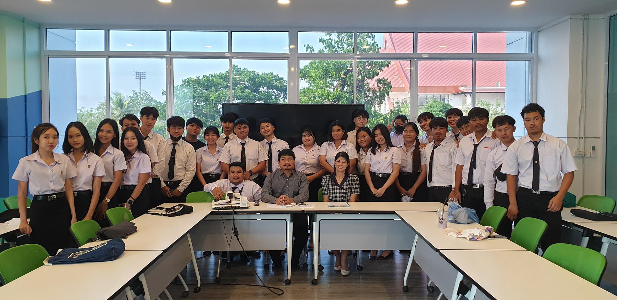 3. คณะครุศาสตร์ จัดกิจกรรม นักศึกษาฝึกประสบการณ์วิชาชีพครู หลักสตรู 4 ปี และ 5 ปี นักศึกษารหัส 61 , 62 พบโปรแกรมวิชา และก้าวสู่ภาคเรียนที่ 2/2565 ขอให้ทุกคนตั้งใจและทำหน้าที่ให้เต็มสุดความสามารถของตนเอง | 25 ตุลาคม 2565