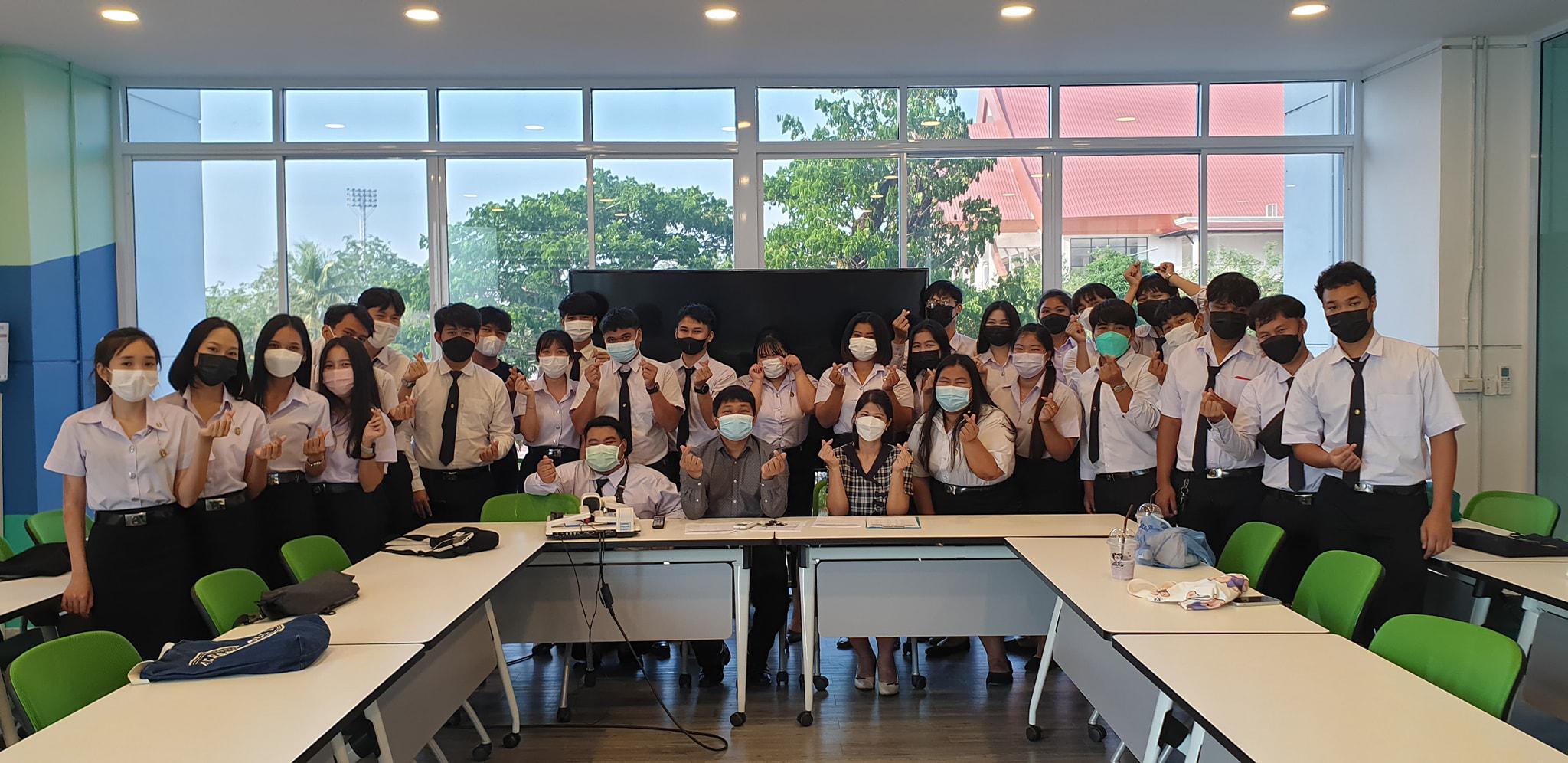 2. คณะครุศาสตร์ จัดกิจกรรม นักศึกษาฝึกประสบการณ์วิชาชีพครู หลักสตรู 4 ปี และ 5 ปี นักศึกษารหัส 61 , 62 พบโปรแกรมวิชา และก้าวสู่ภาคเรียนที่ 2/2565 ขอให้ทุกคนตั้งใจและทำหน้าที่ให้เต็มสุดความสามารถของตนเอง | 25 ตุลาคม 2565