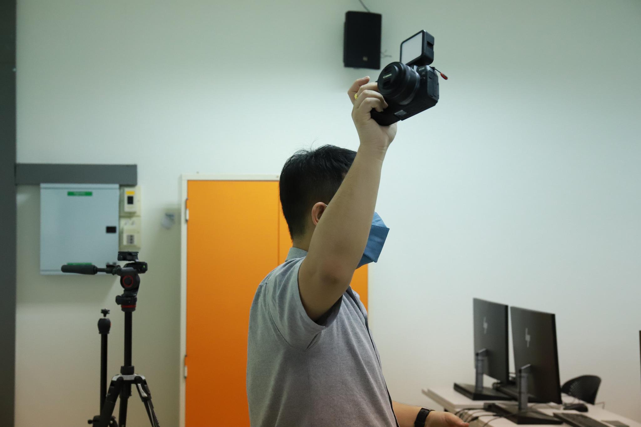 3. โครงการพัฒนาศักยภาพนักศึกษาโปรแกรมวิชาคอมพิวเตอร์ กิจกรรม อบรมการพัฒนาสื่อมัลติมีเดียเพื่อการเรียนรู้วัฒนธรรมประเพณี วันที่ 18 ธันวาคม พ.ศ.2565 ณ ห้องปฏิบัติการคอมพิวเตอร์ ชั้น 4 คณะครุศาสตร์   #เข้าร่วมอบรม นักศึกษาโปรแกรมวิชาคอมพิวเตอร์ ชั้นปีที่ 1