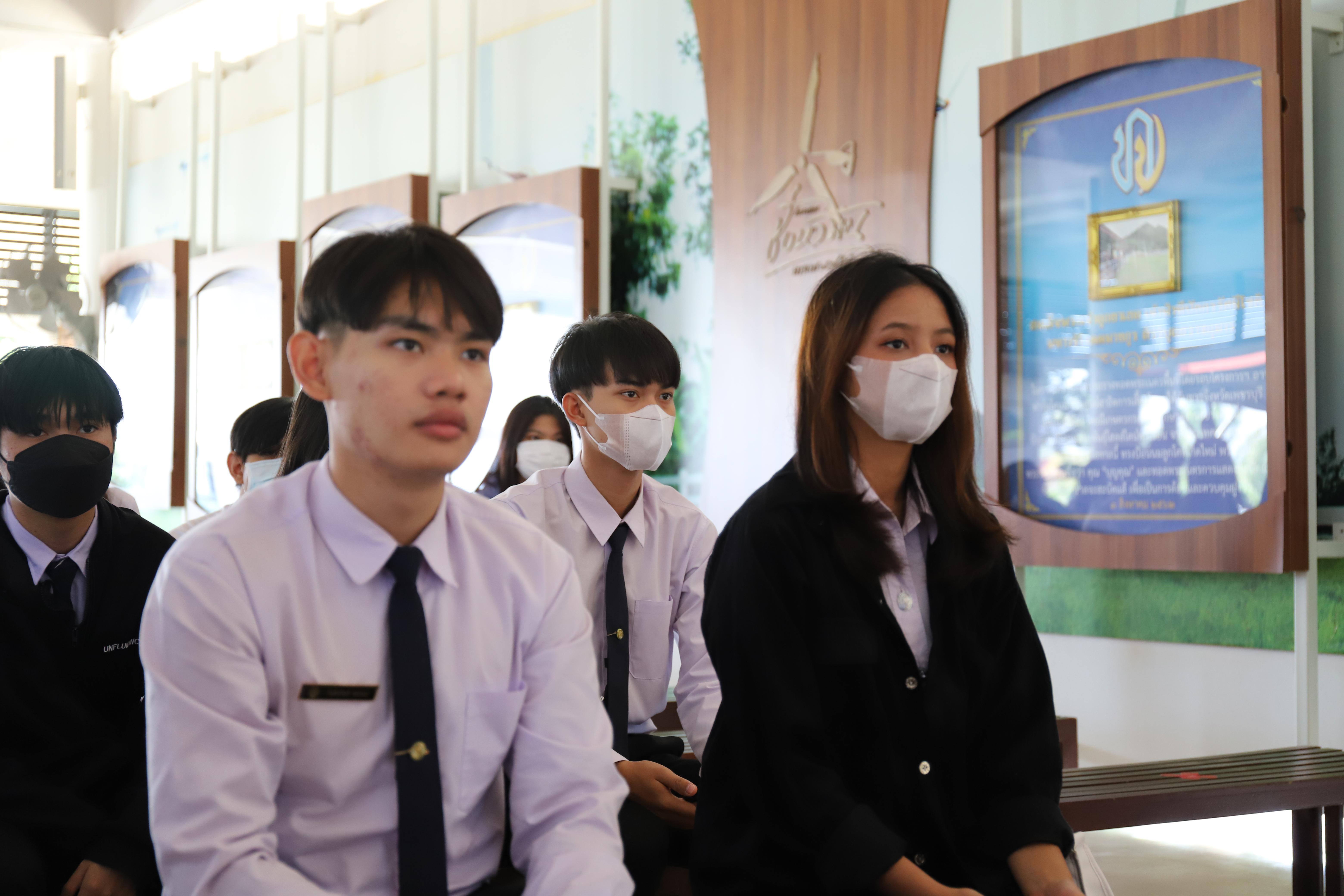 36. โครงการศึกษาดูงานโปรแกรมวิชาคอมพิวเตอร์  ระหว่างวันที่ 19-21 ธันวาคม พ.ศ.2565 ณ องค์การพิพิธภัณฑ์วิทยาศาสตร์แห่งชาติ จังหวัดปทุมธานี และโครงการชั่งหัวมันตามพระราชดำริ จังหวัดเพชรบุรี โดยมีนักศึกษาโปรแกรมวิชาคอมพิวเตอร์ชั้นปีที่ 2และ3 เข้าร่วมกิจกรรม